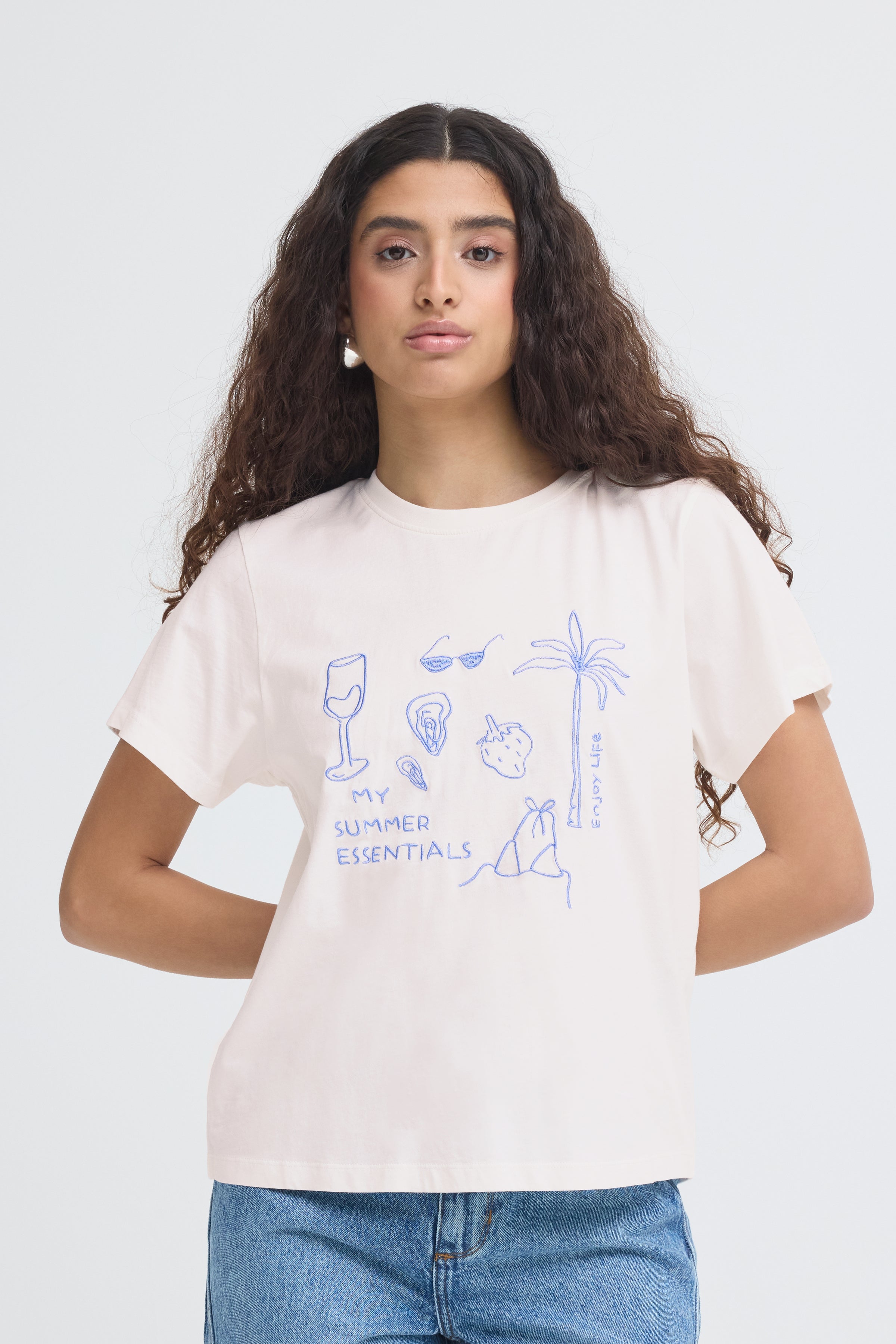 Novola T-Shirt in Cloud Dancer/ Wedgewood