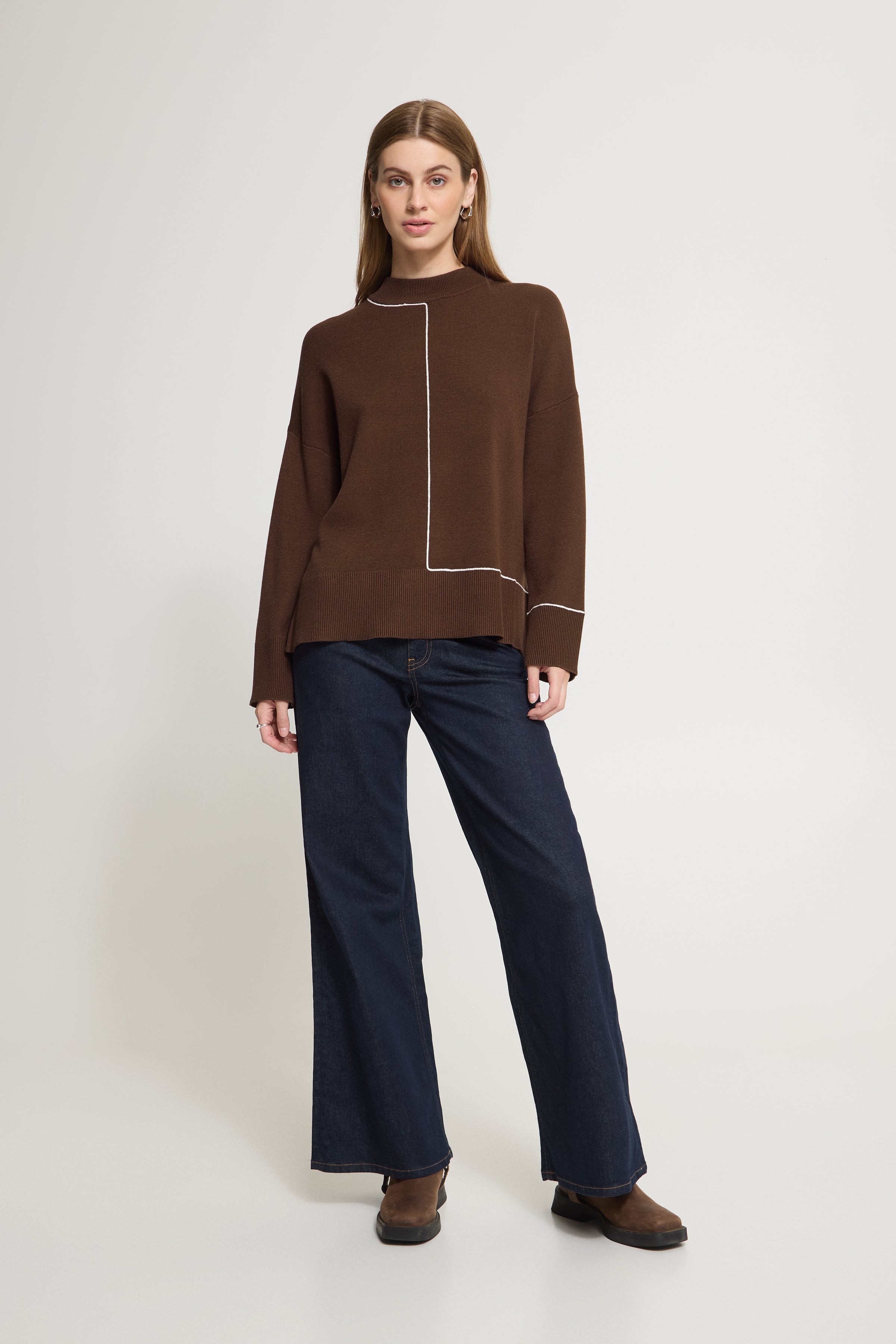 Ballia Pullover in Chicory Coffee/Cloud Dancer