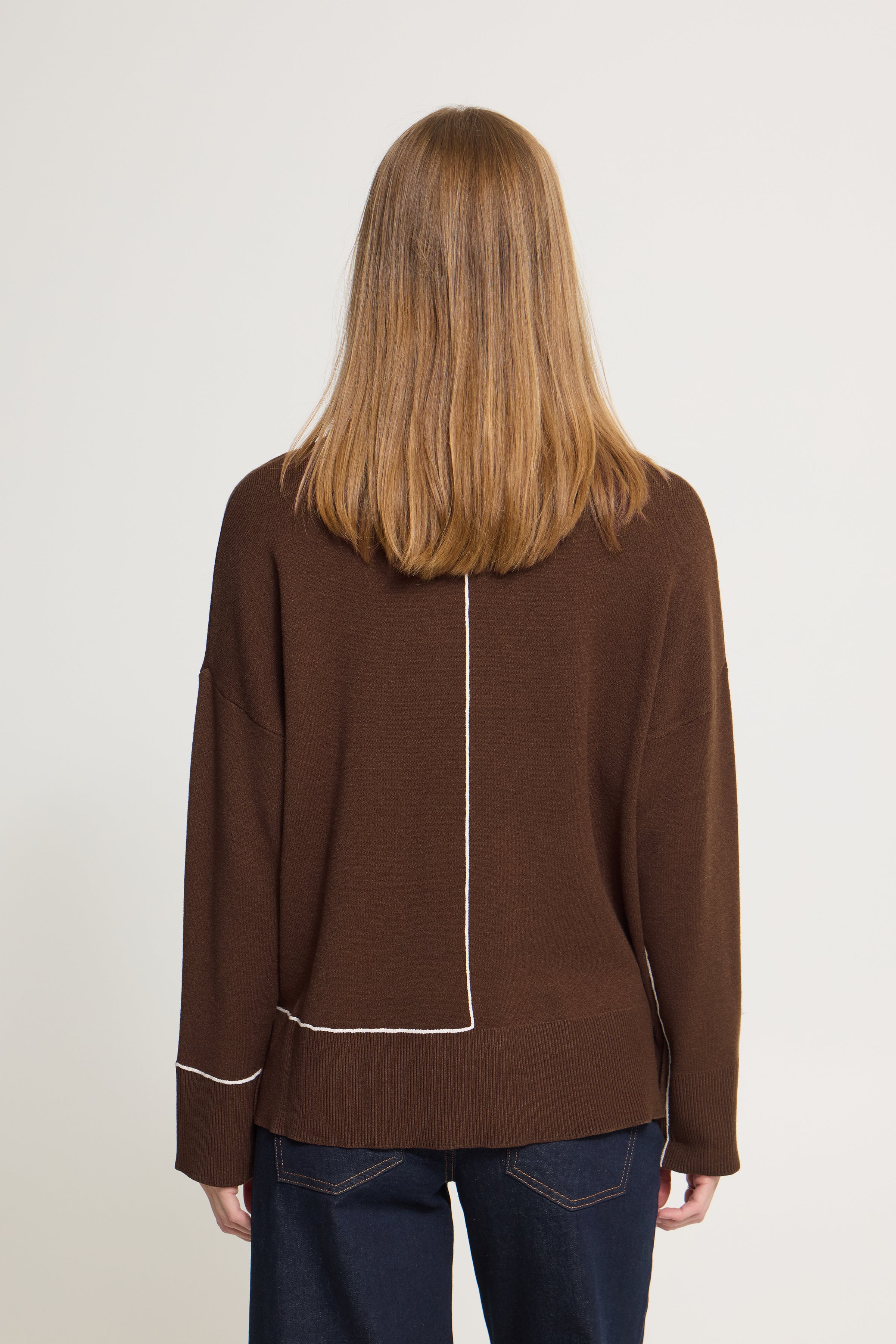 Ballia Pullover in Chicory Coffee/Cloud Dancer