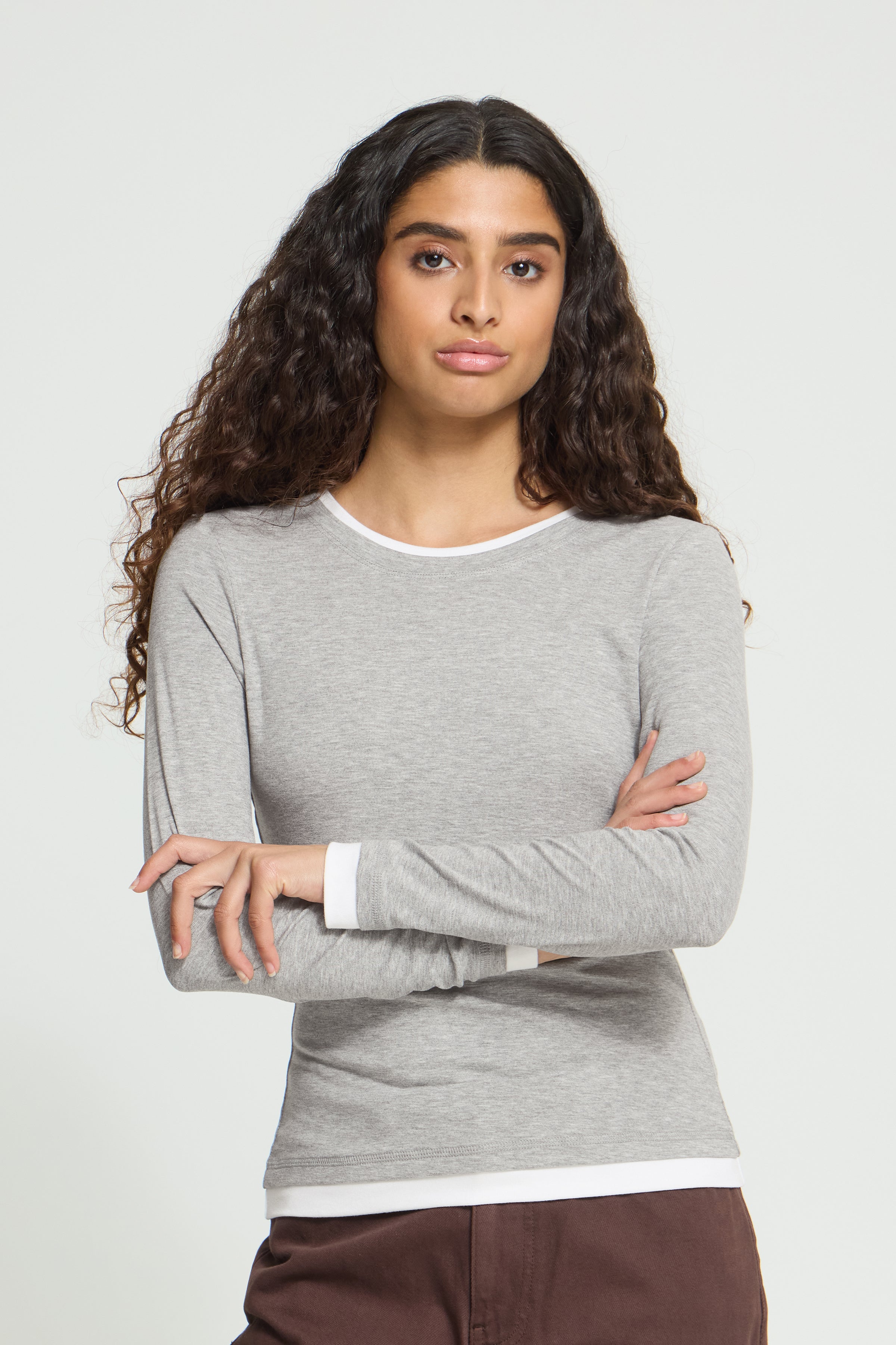 Nellaya Long Sleeve Top in Grey / Cloud Dancer