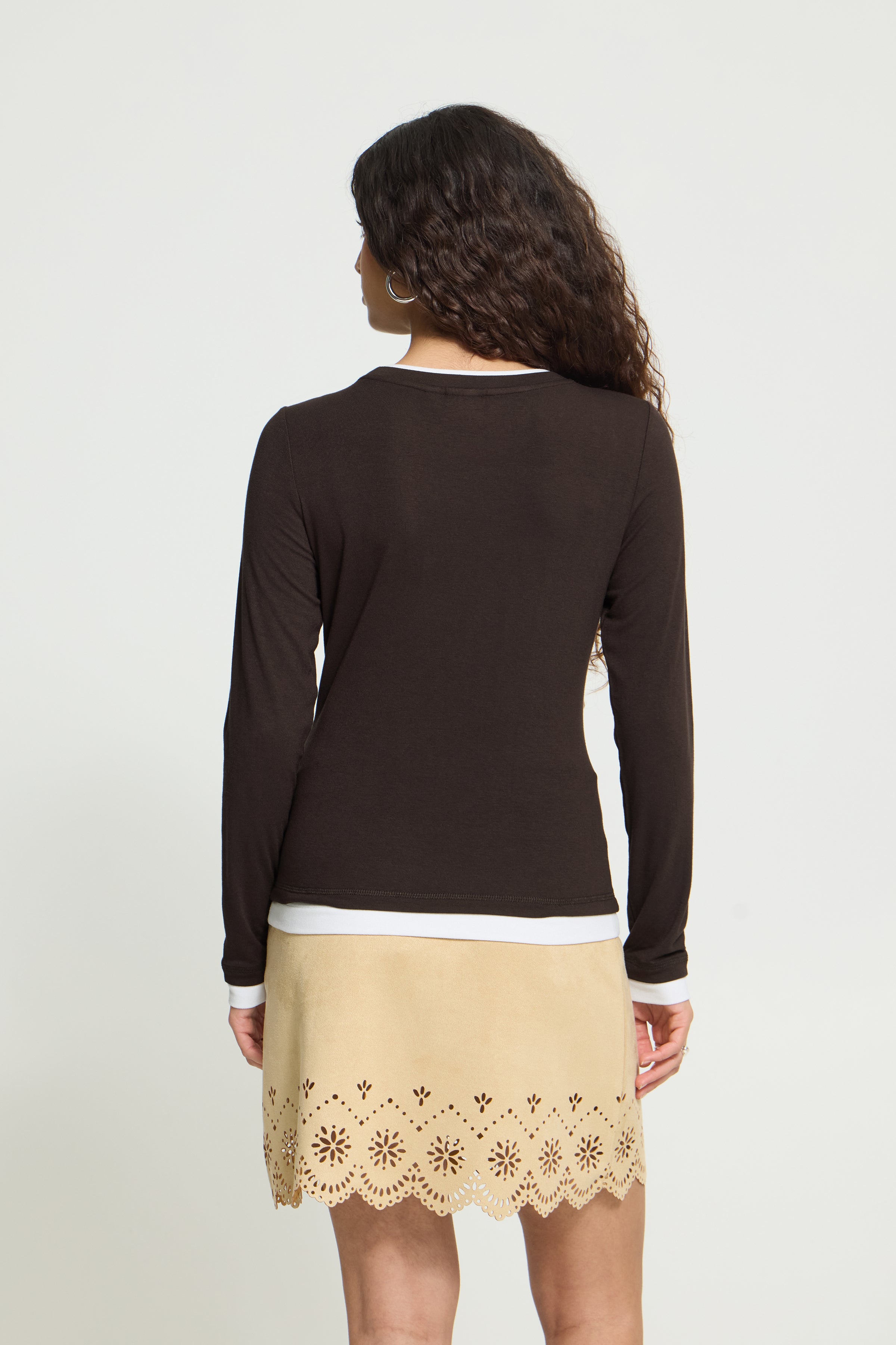 Nellaya Ls in Chocolate Torte / Cloud Dancer