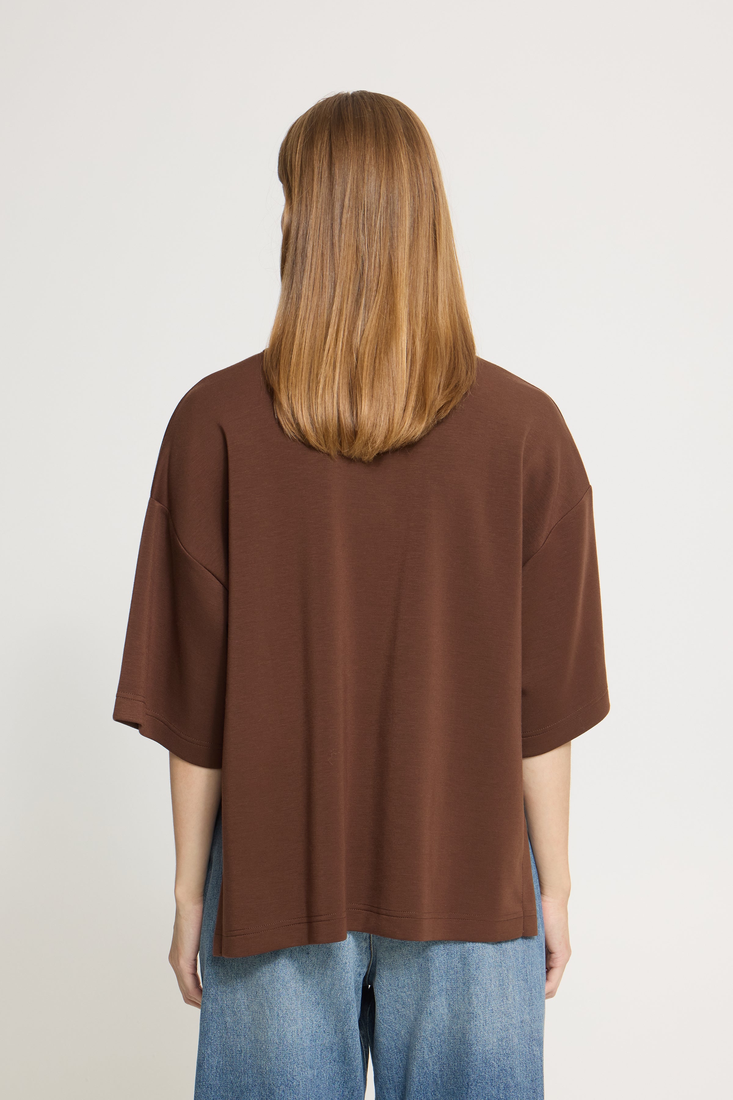 Naida Tee in Chicory Coffee