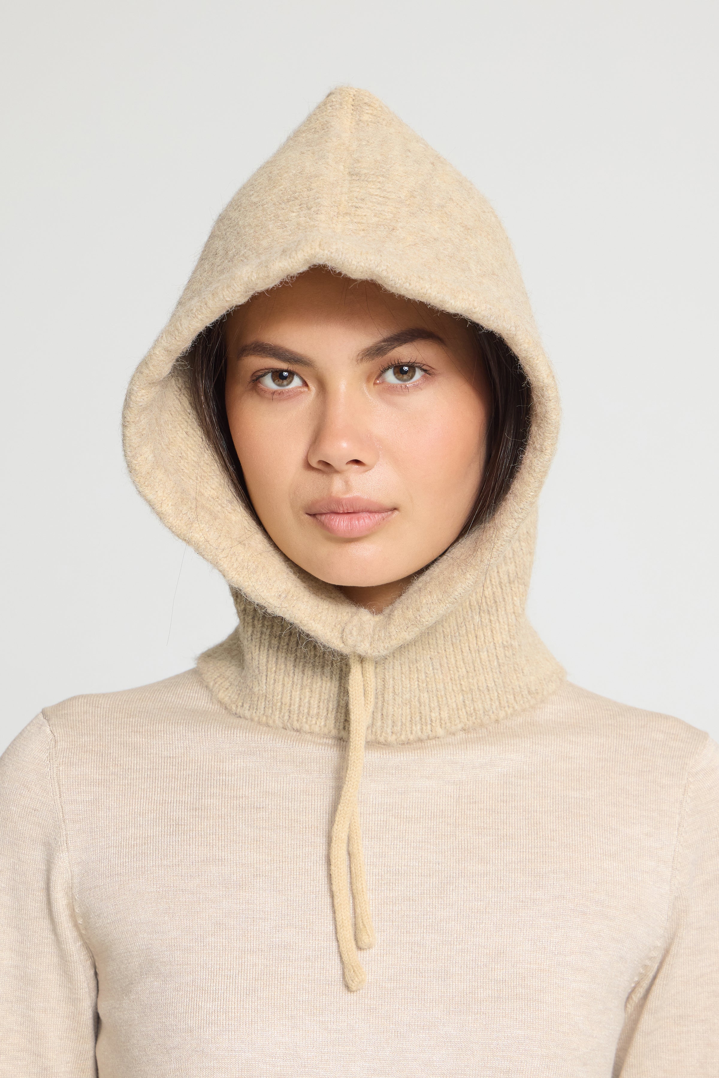 Gunilla Hood in Oatmeal Melange