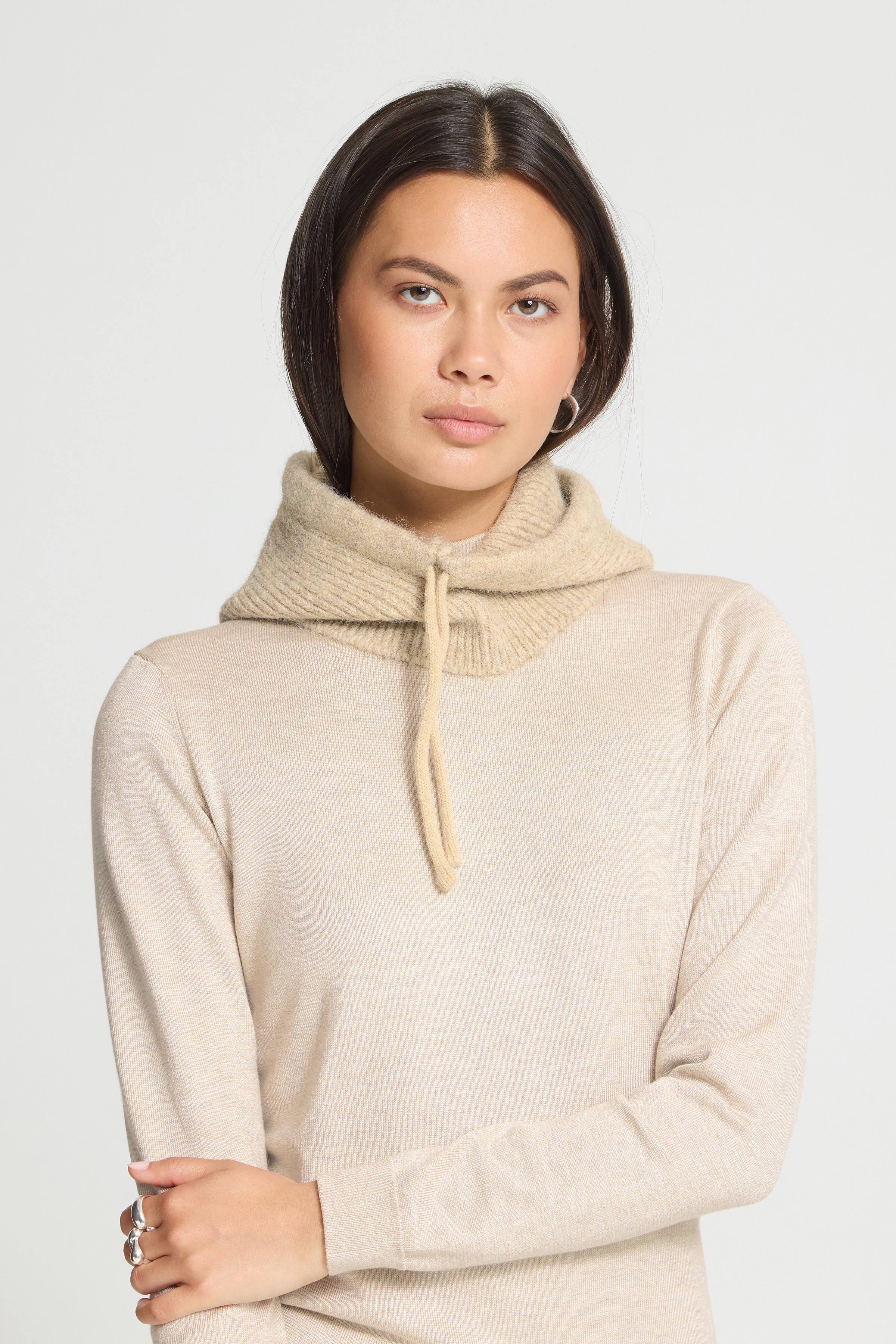 Gunilla Hood in Oatmeal Melange