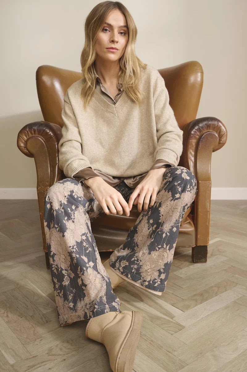 Laci Pants in Grey/Sand