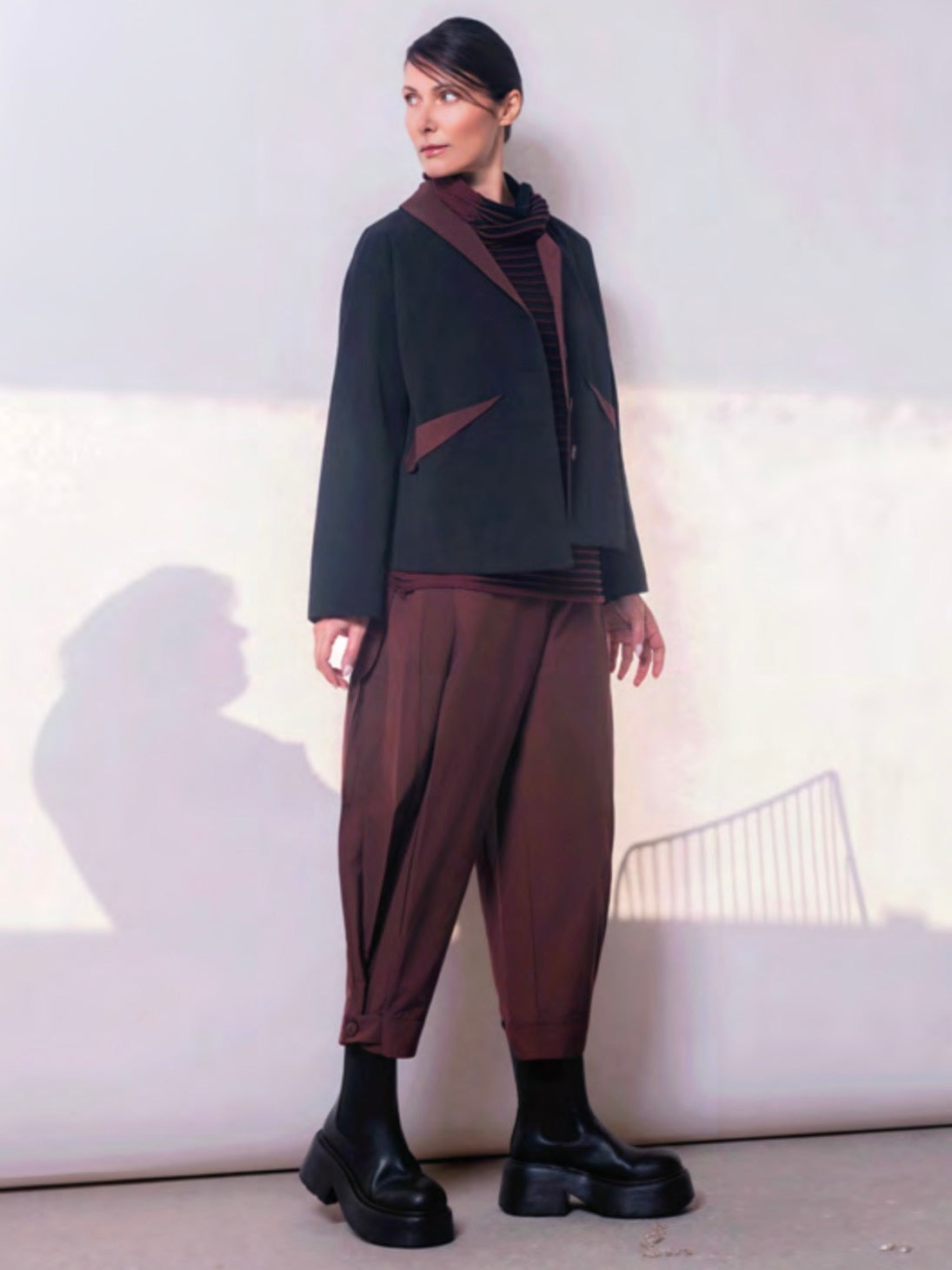 Contrast Lapel Jacket Wine/Black
