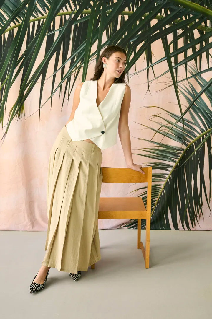 Nilea Waistcoat in Whitecap