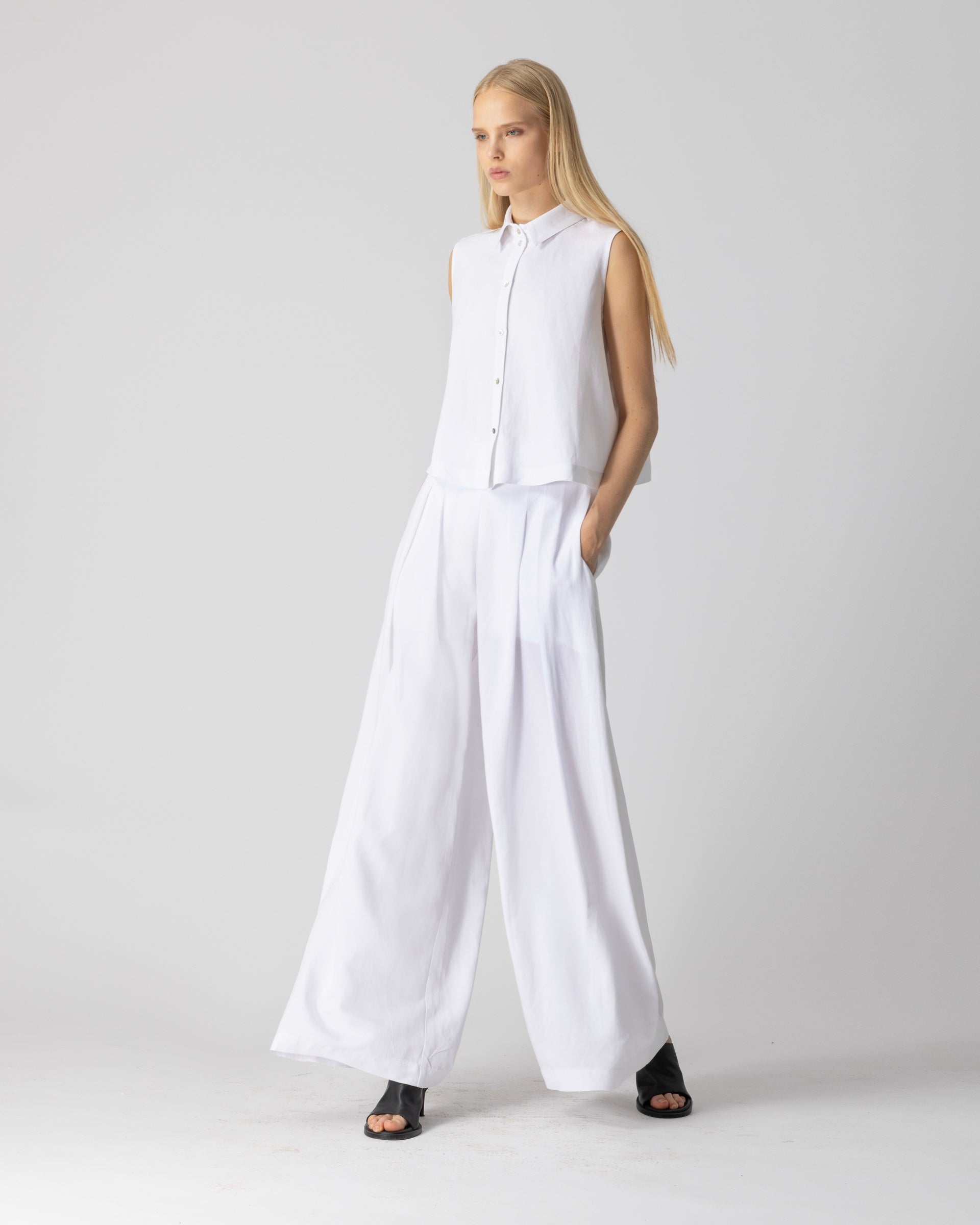 Diavlos Pants in White
