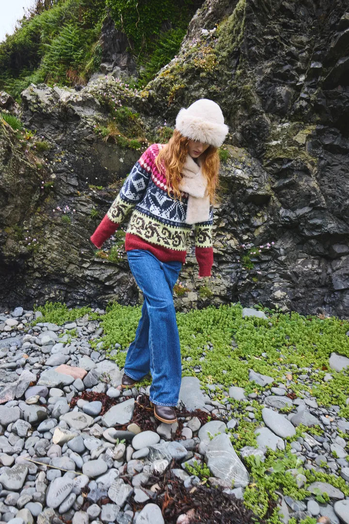 Cylle Pullover in Zinfandel