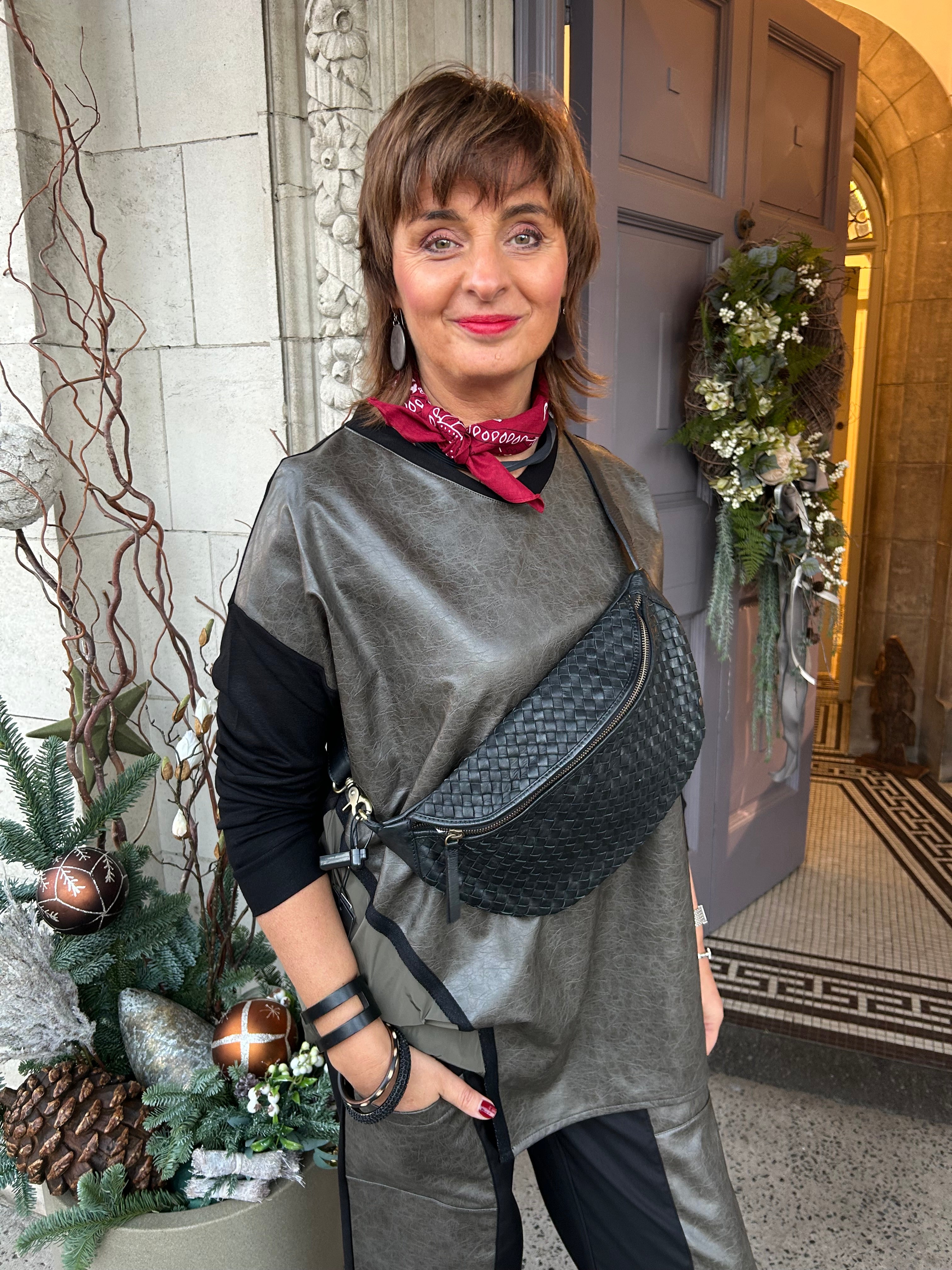 Contrast Panel Long-Sleeve Top in Taupe/Black