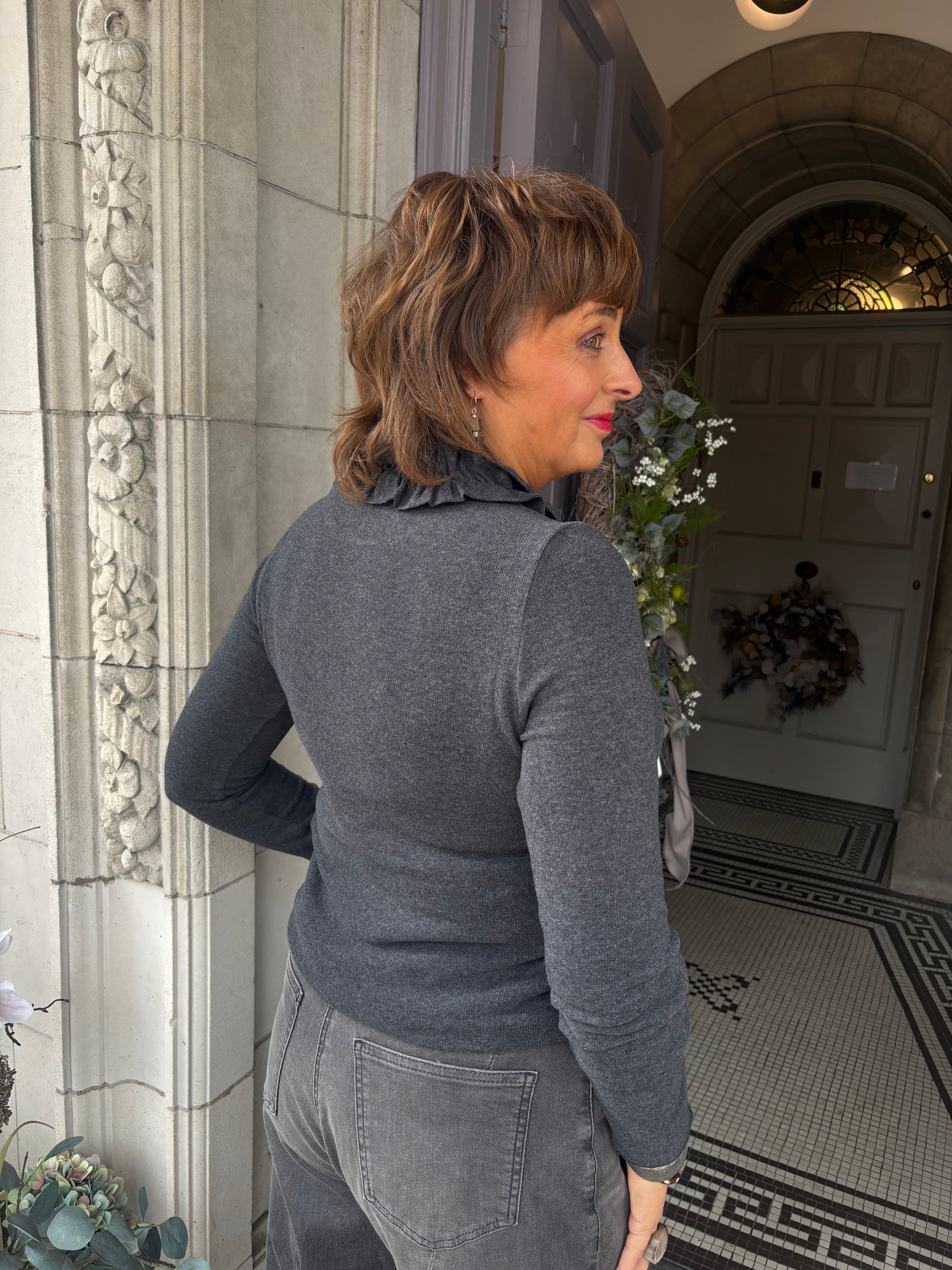 Regular Sweater in Carbone
