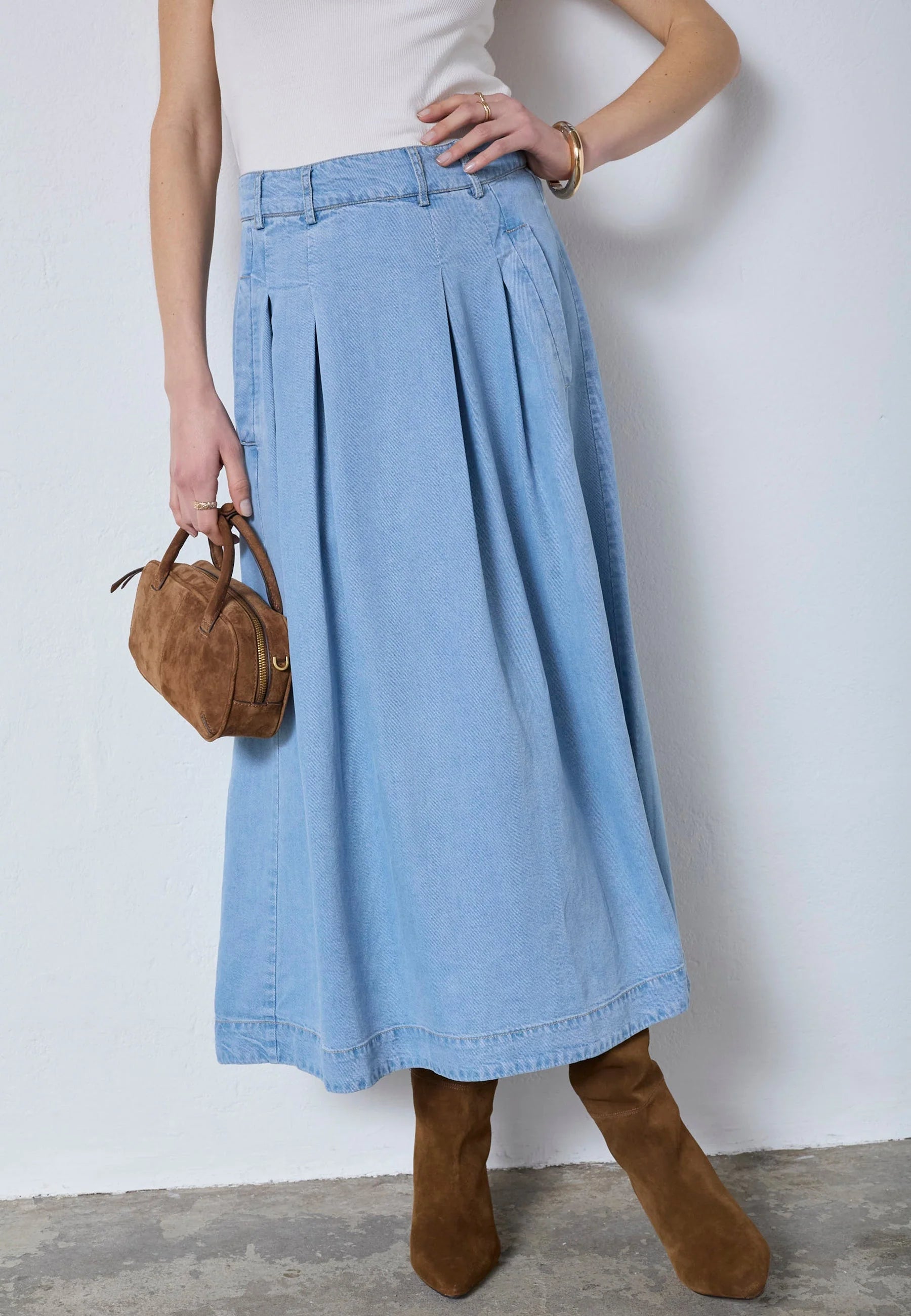 Tillycc Anya Pleat Skirt in Fade Denim