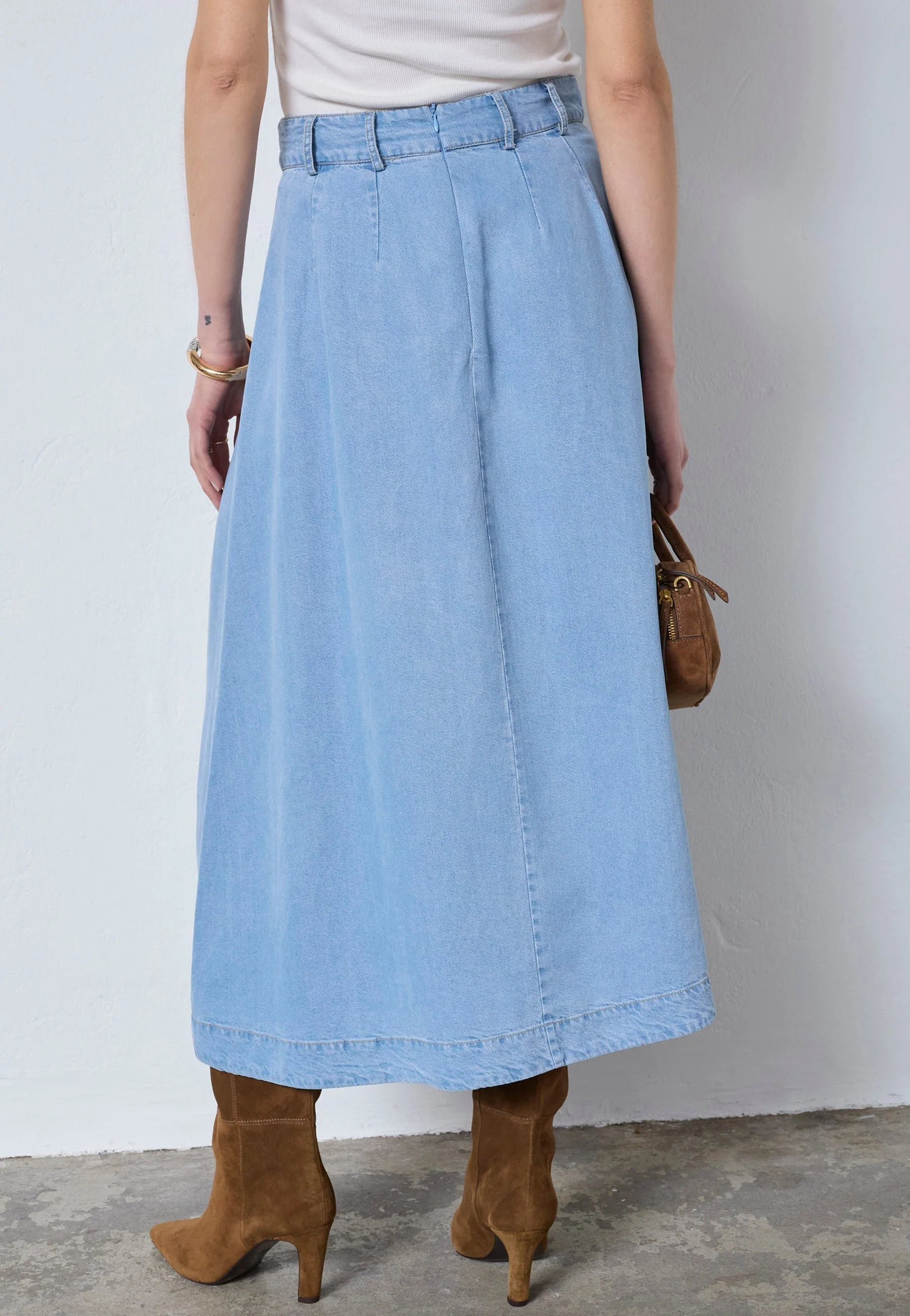 Tillycc Anya Pleat Skirt in Fade Denim