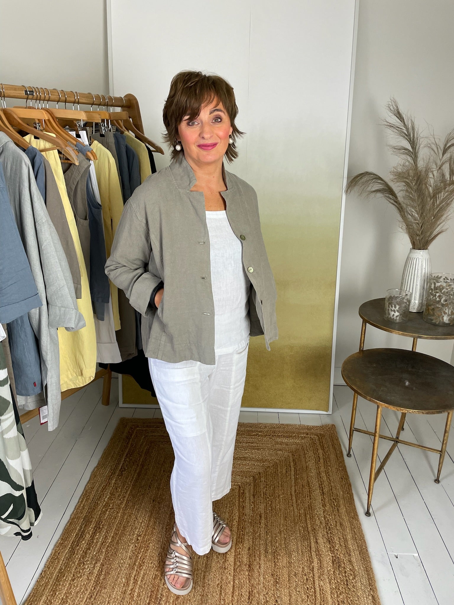 Short Jacket in Taupe