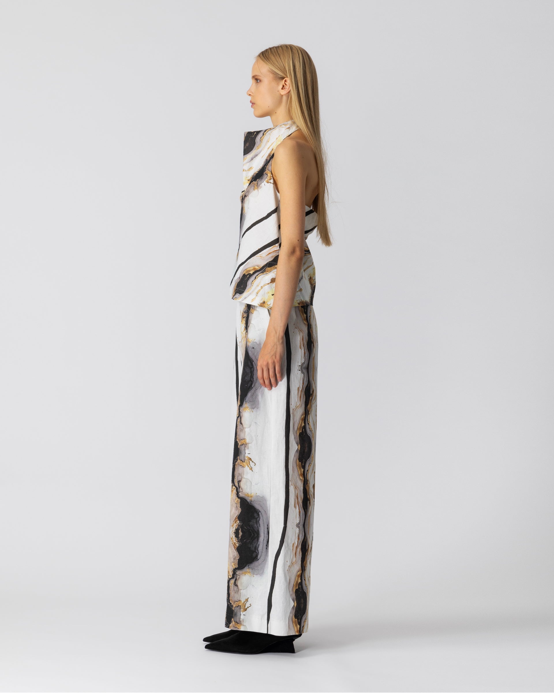 Ognar Pants in White/Gold/Black