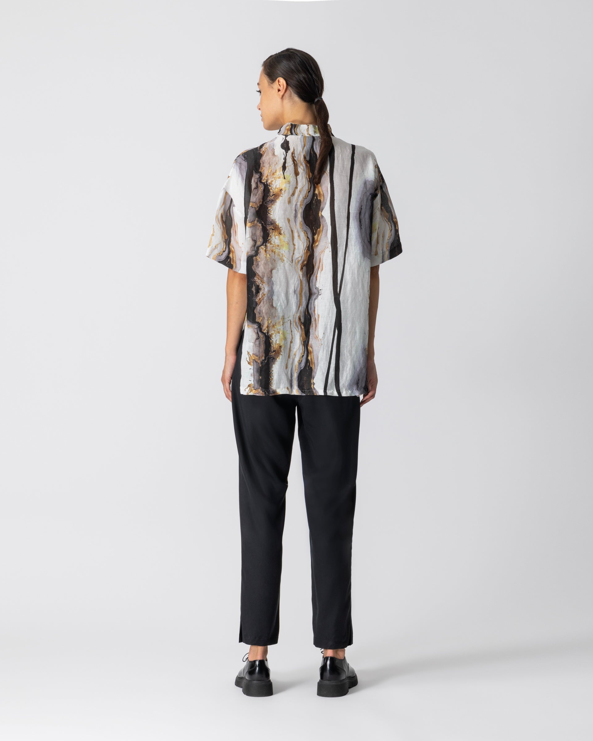 Simbi Shirt in White/Gold/Black