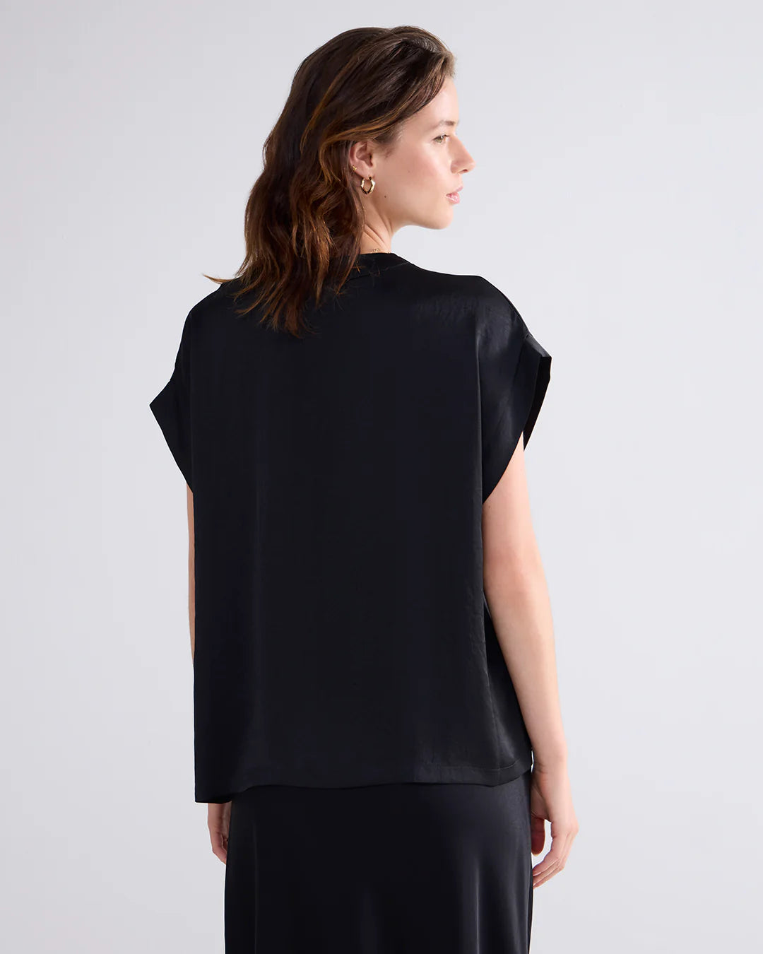 Sleeveless Silky Touch Top in Black