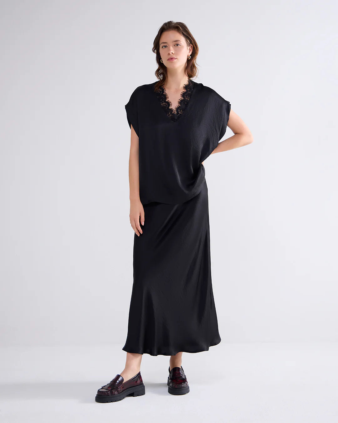 Sleeveless Silky Touch Top in Black