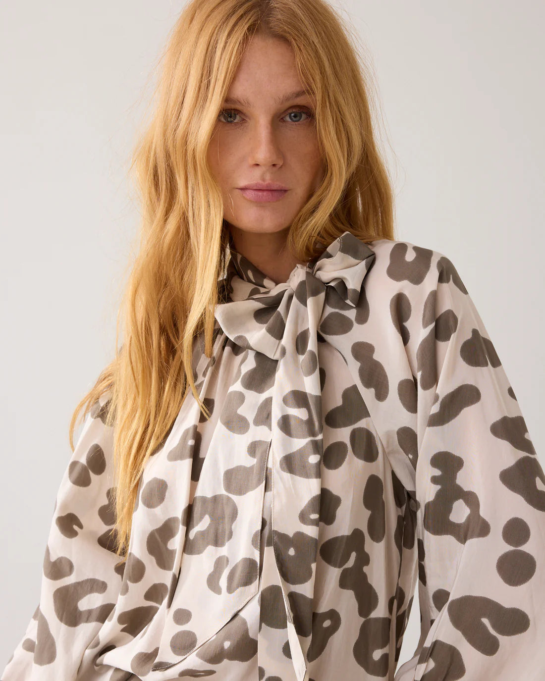 Printed Bow Tie Top in Ivory