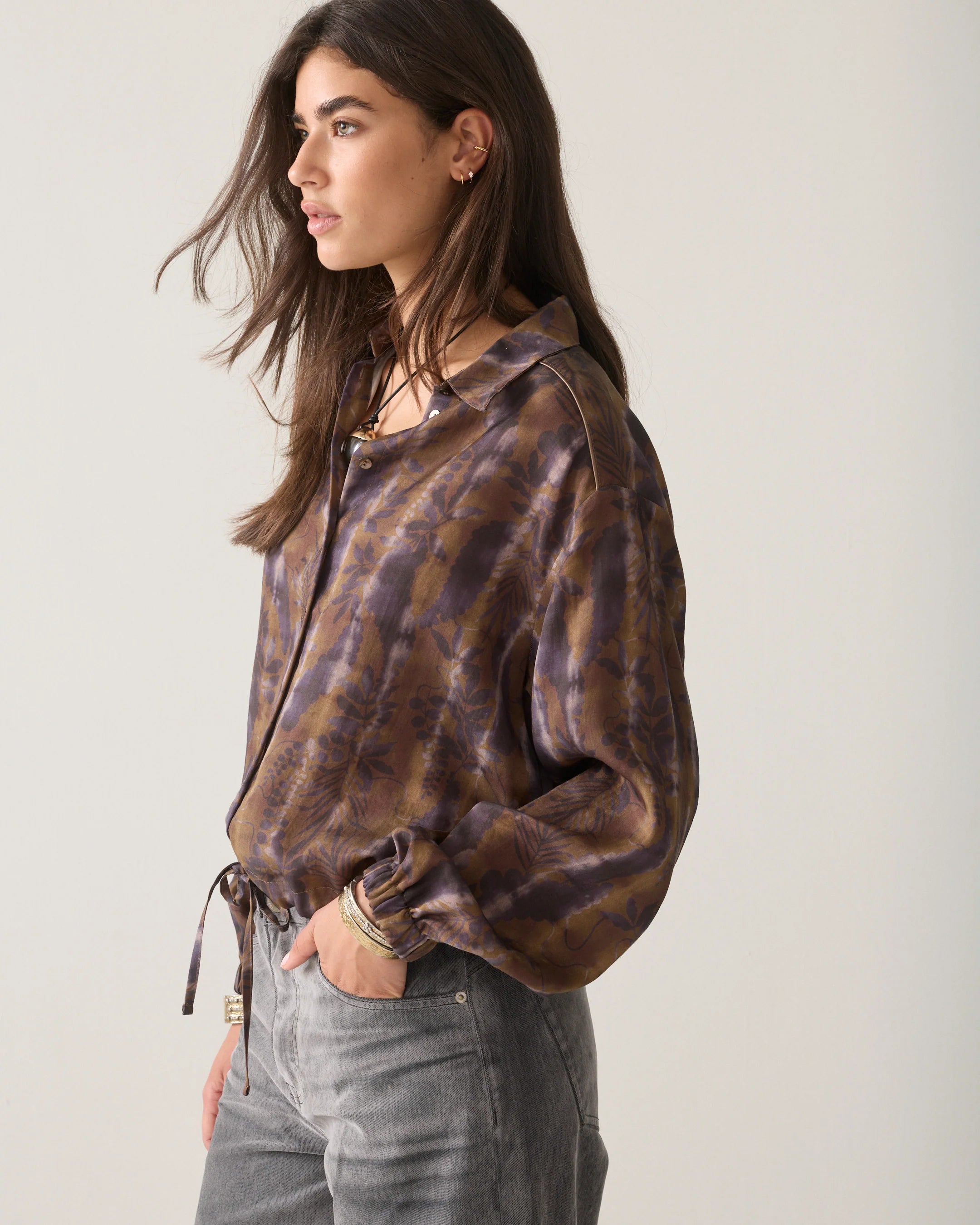Misty Flower Cropped Blouse in Sepia Brown