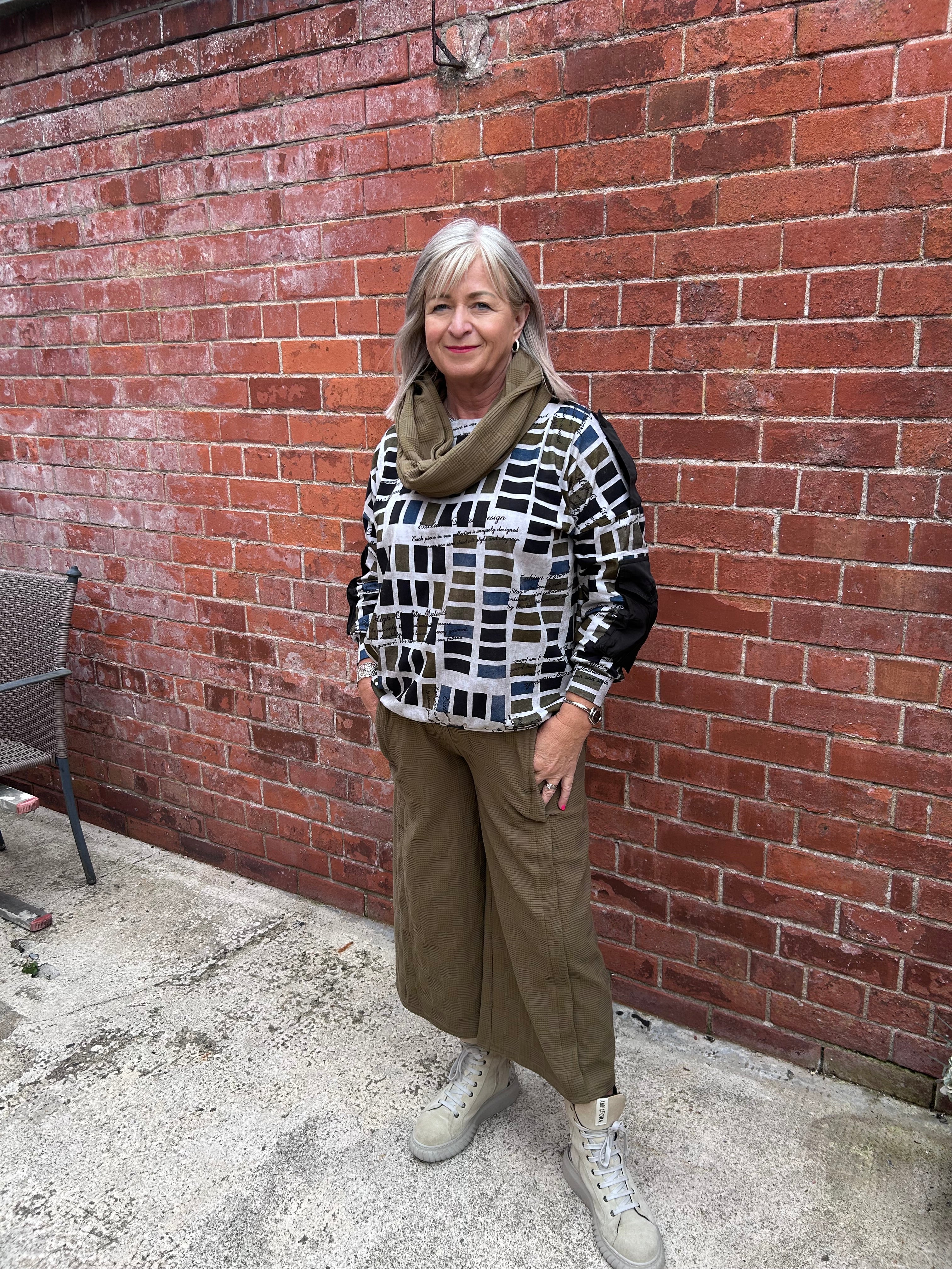 Bubble Scarf in Army