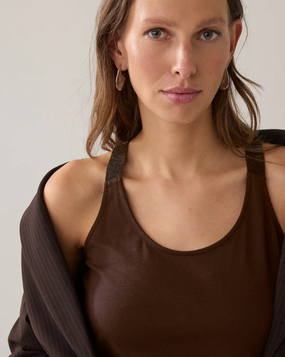 Singlet Crossband Basic in Dark Chocolate