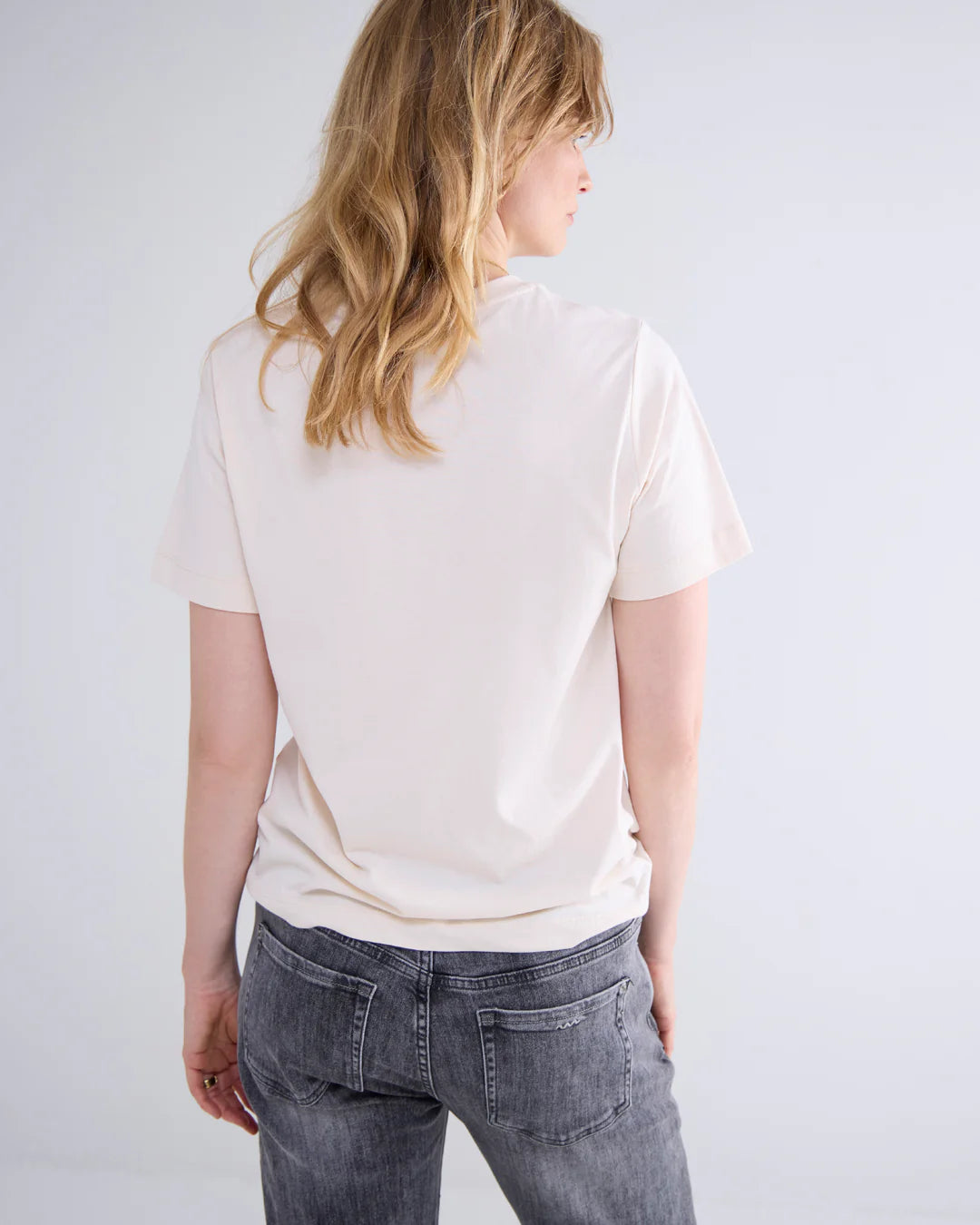 Round Neck Artwork T-Shirt in Ivory