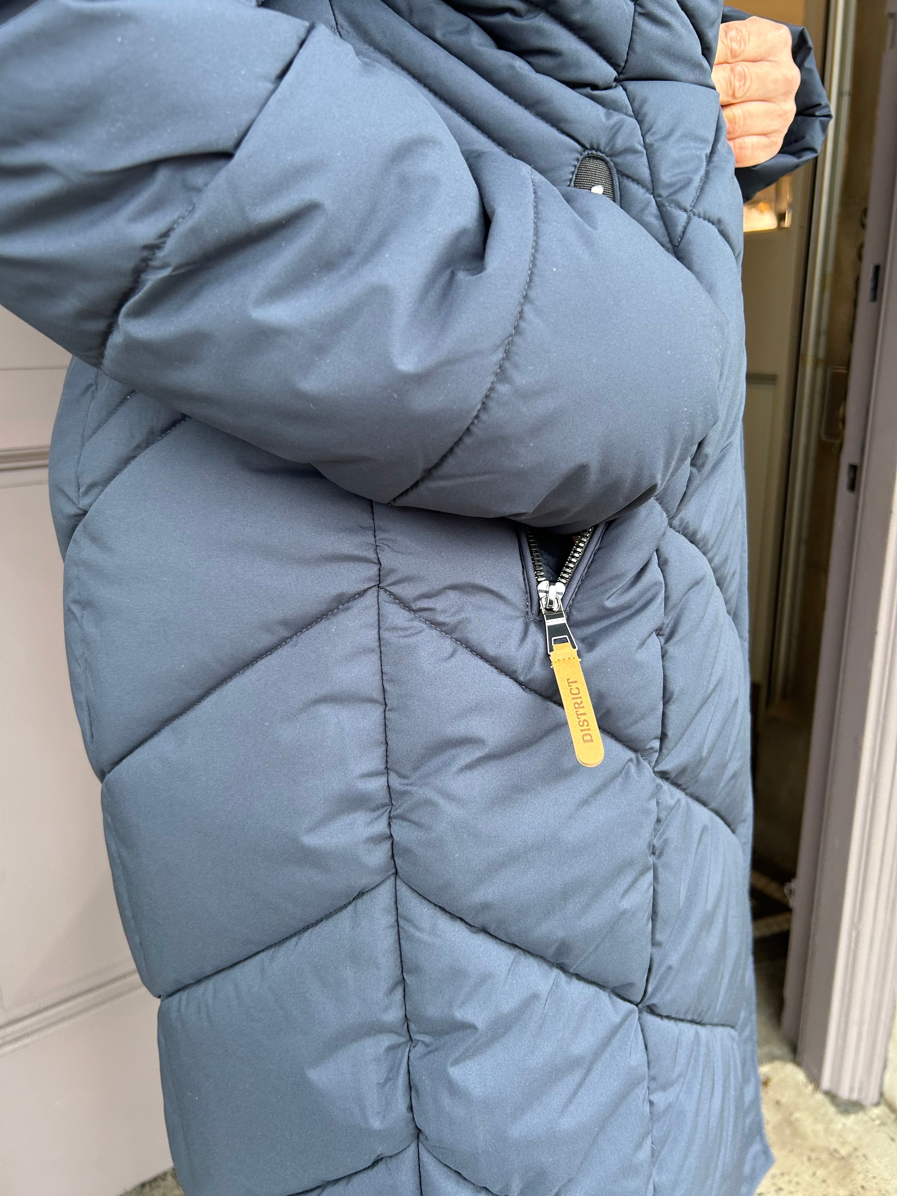 Corvara Coat in Navy