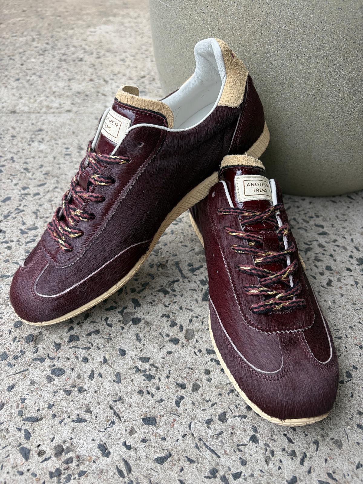 Lace Up Gum Sole Trainer in Burgundy