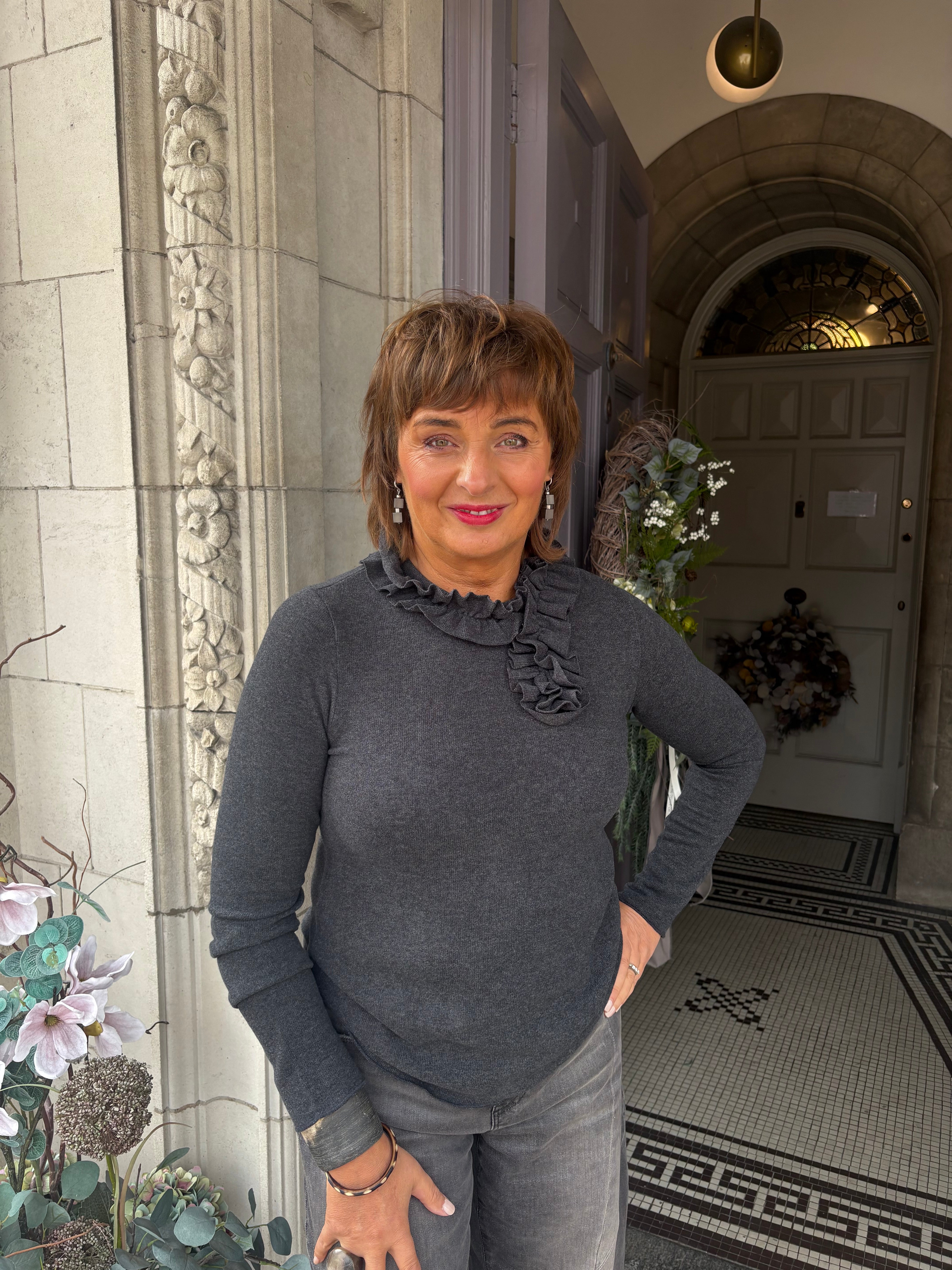 Regular Sweater in Carbone