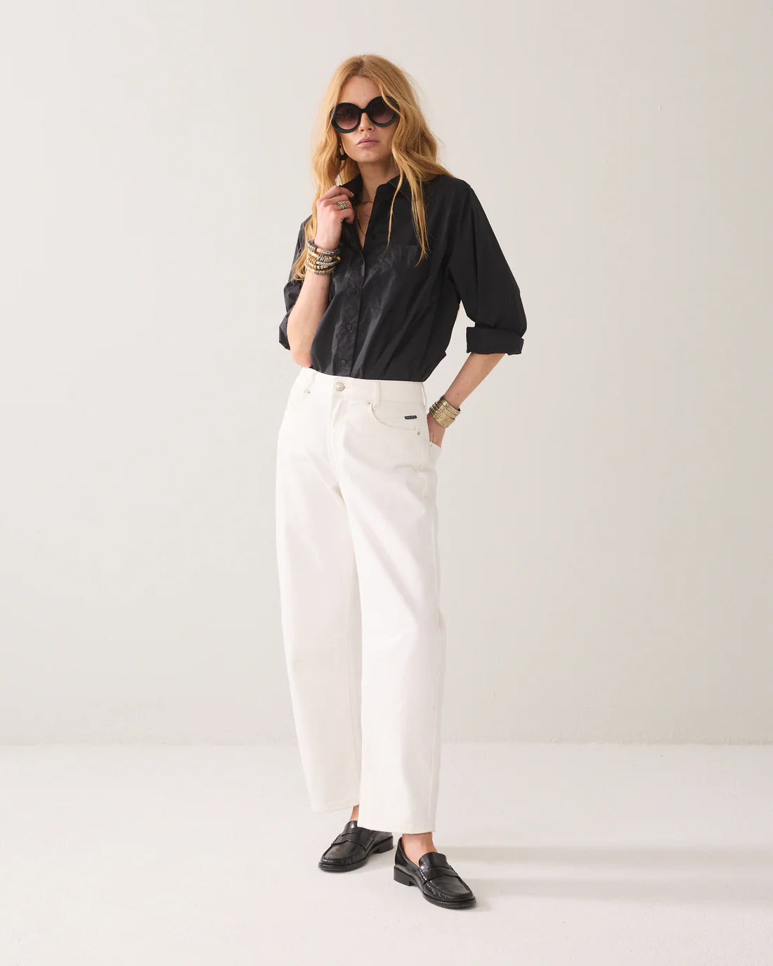 Cocoon Fit Jeans in White Denim