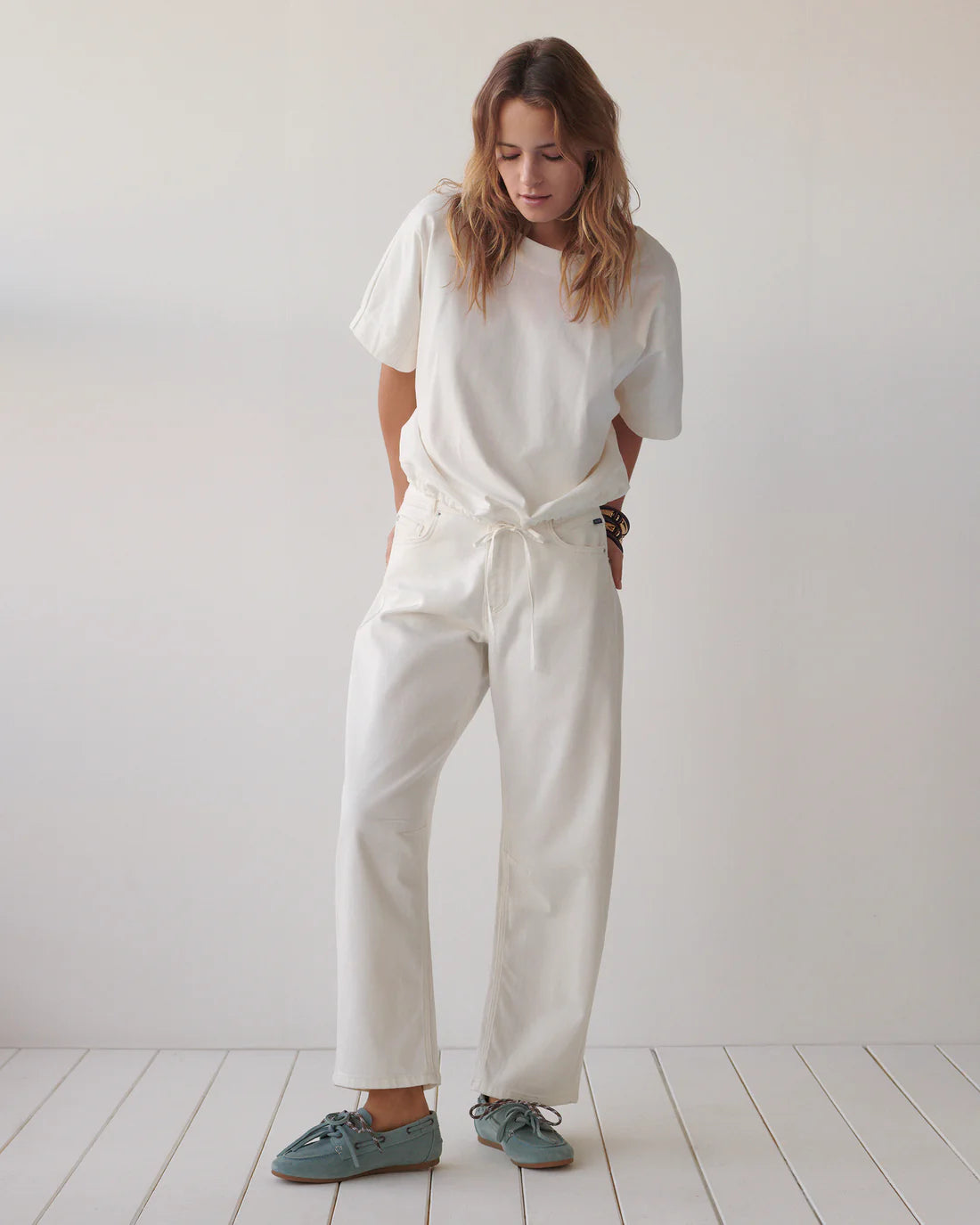 Cocoon Fit Jeans in White Denim
