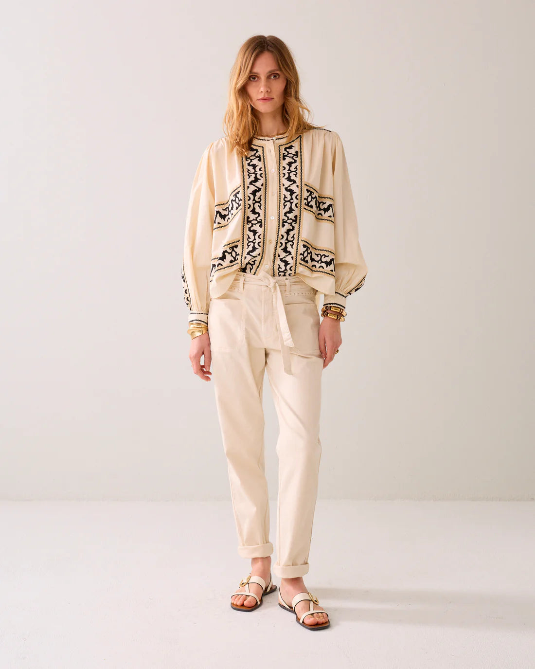Tapered Trousers with Belt in Ivory