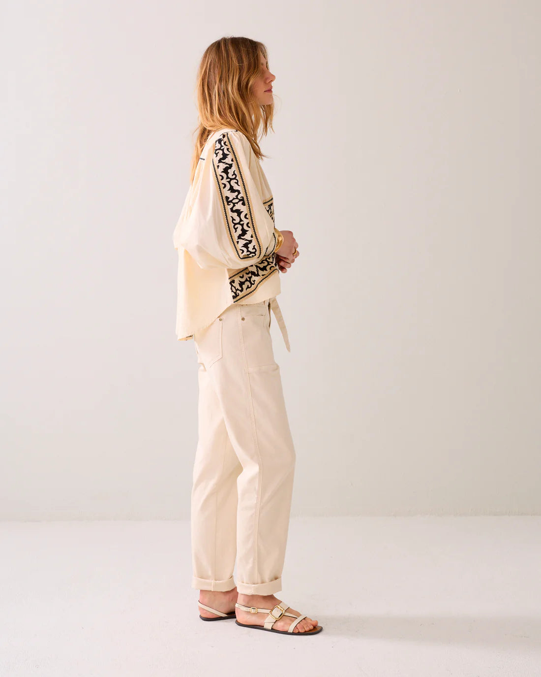 Tapered Trousers with Belt in Ivory