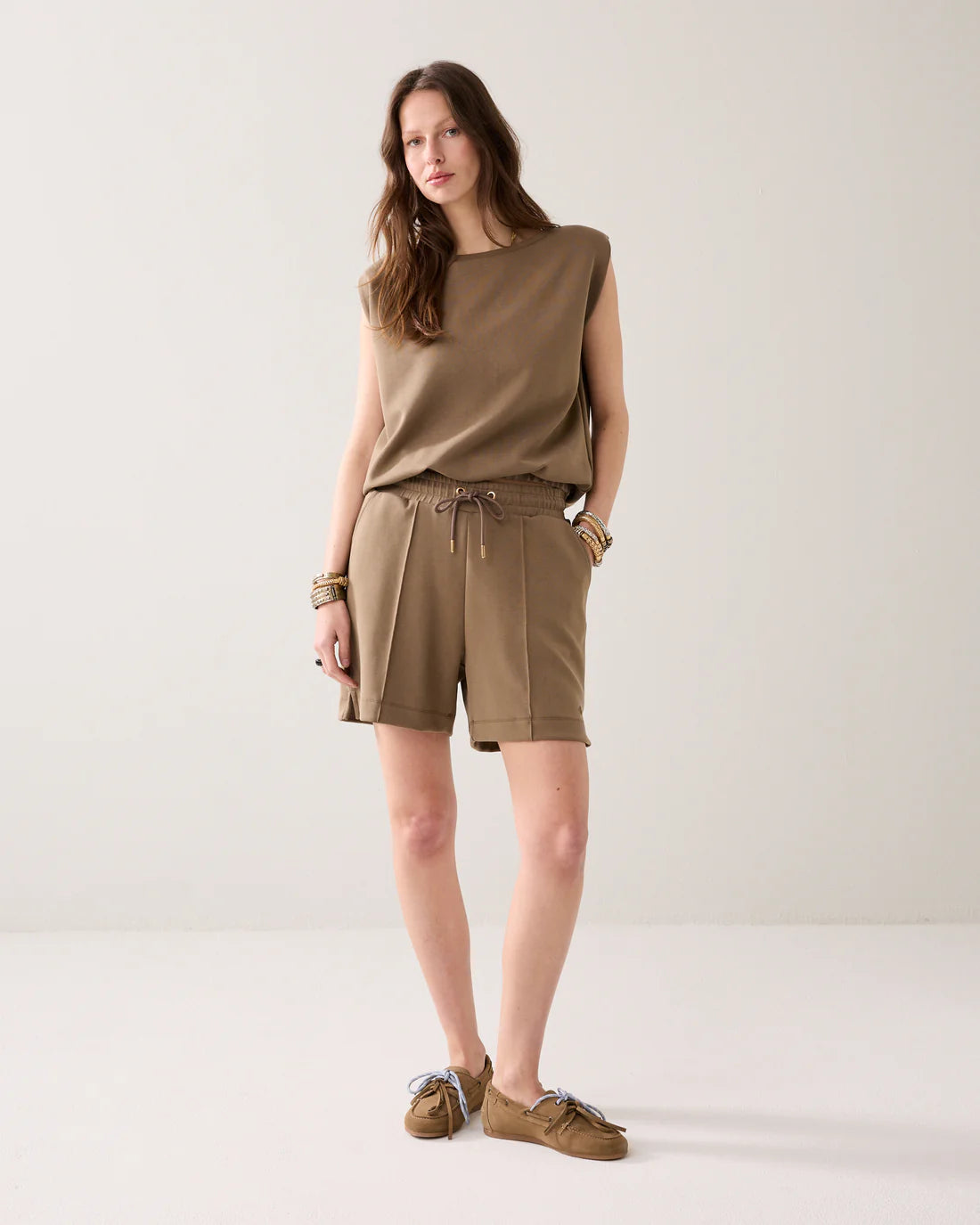 Short Soft Scuba in Dark Clay