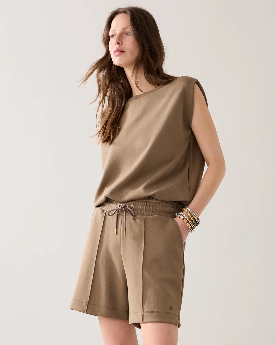 Short Soft Scuba in Dark Clay