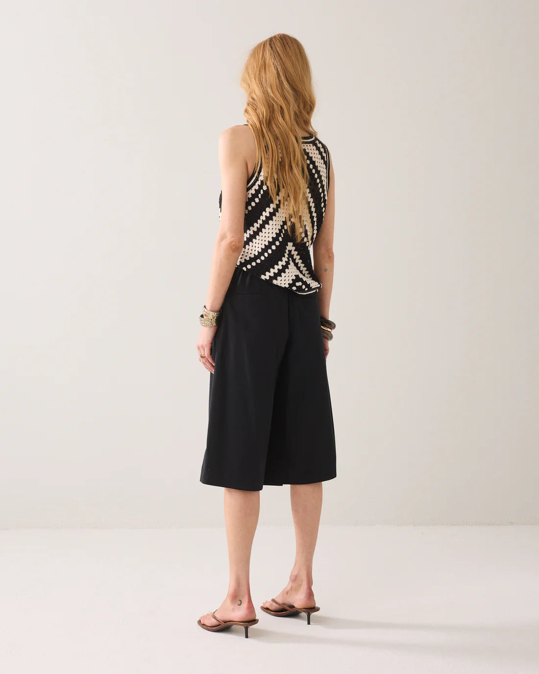 Bermuda Crossover Shorts in Black