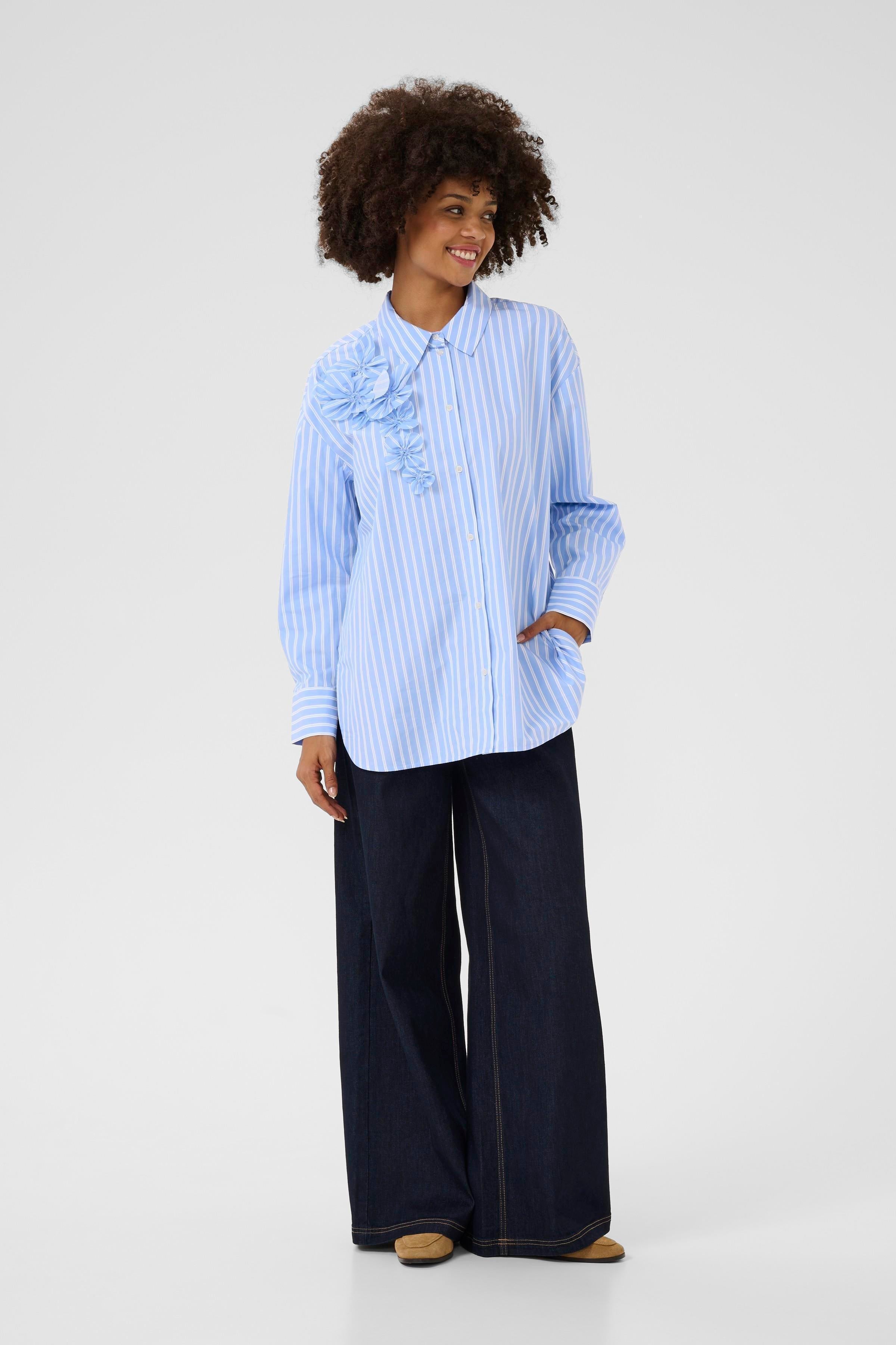 Lora Shirt in Blue/White Stripe