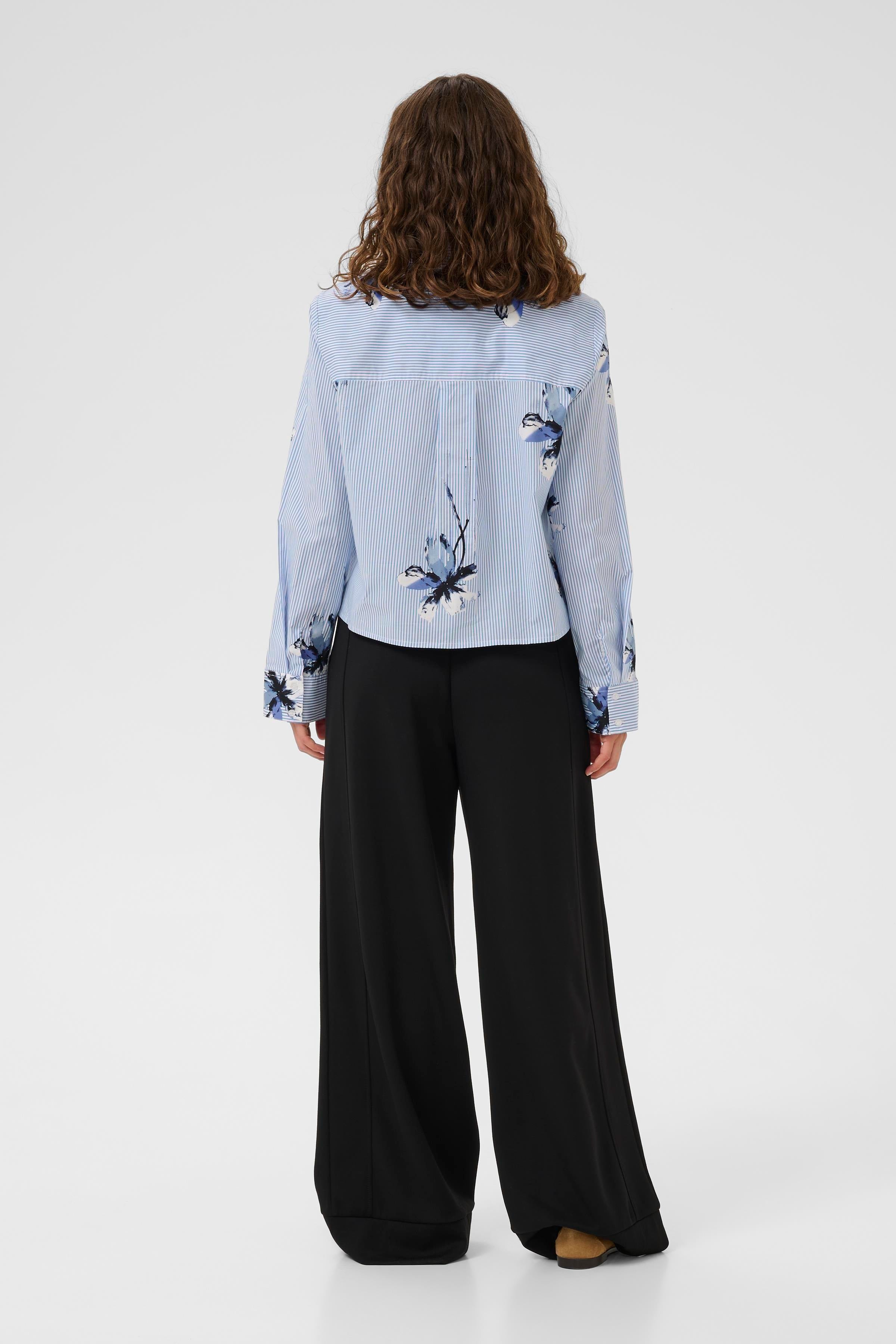 Brila Shirt in Blue Flower Stripe