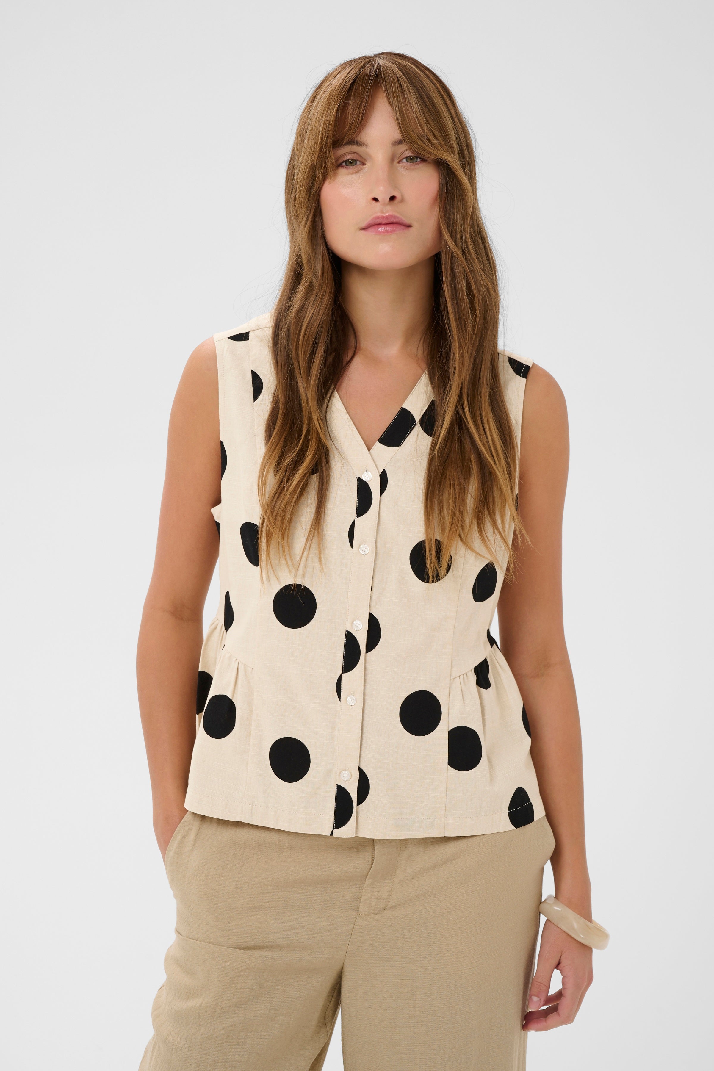 Tika Top in Whitecap/Black Dot