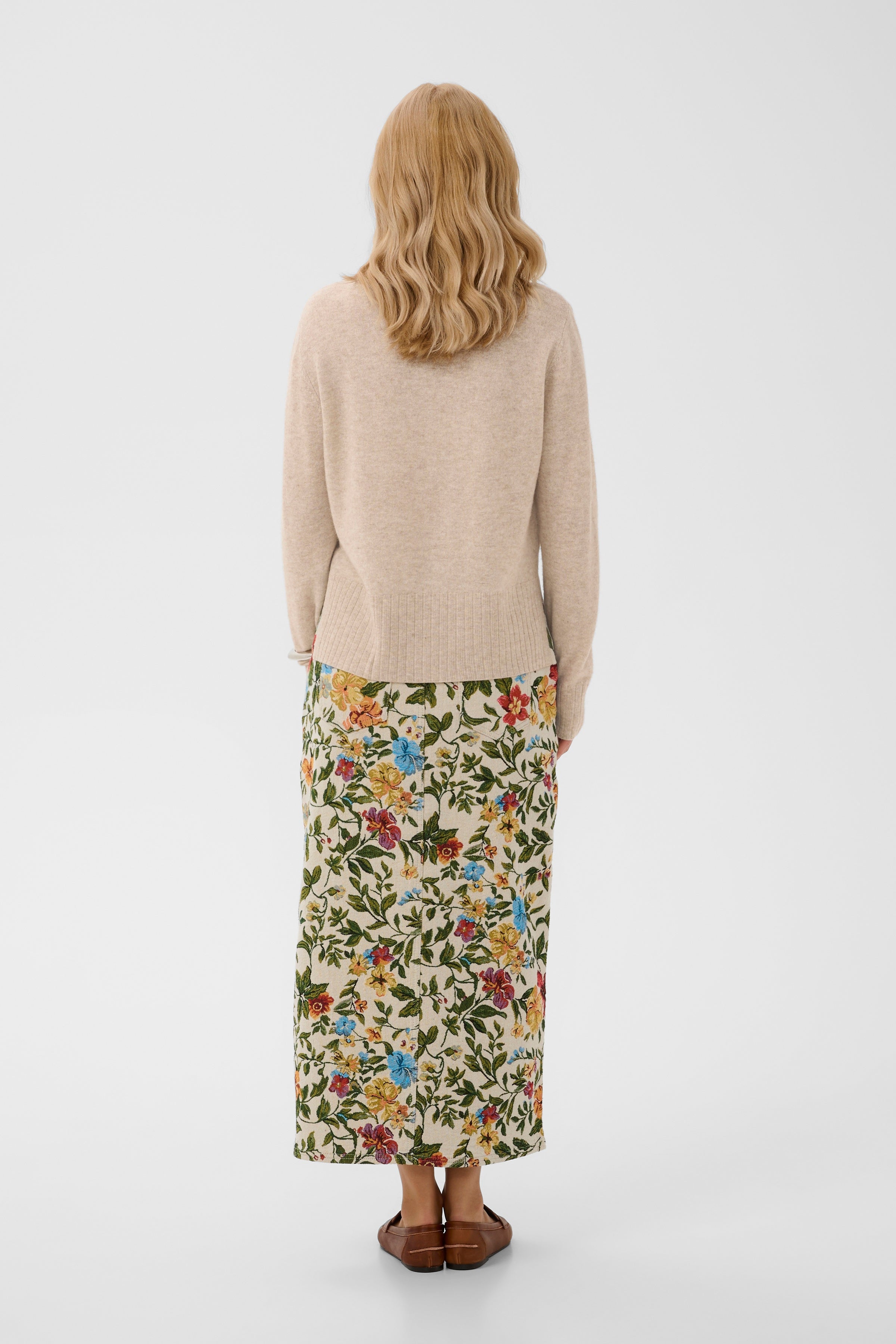 Taia Arrow Pullover in Beige Melange