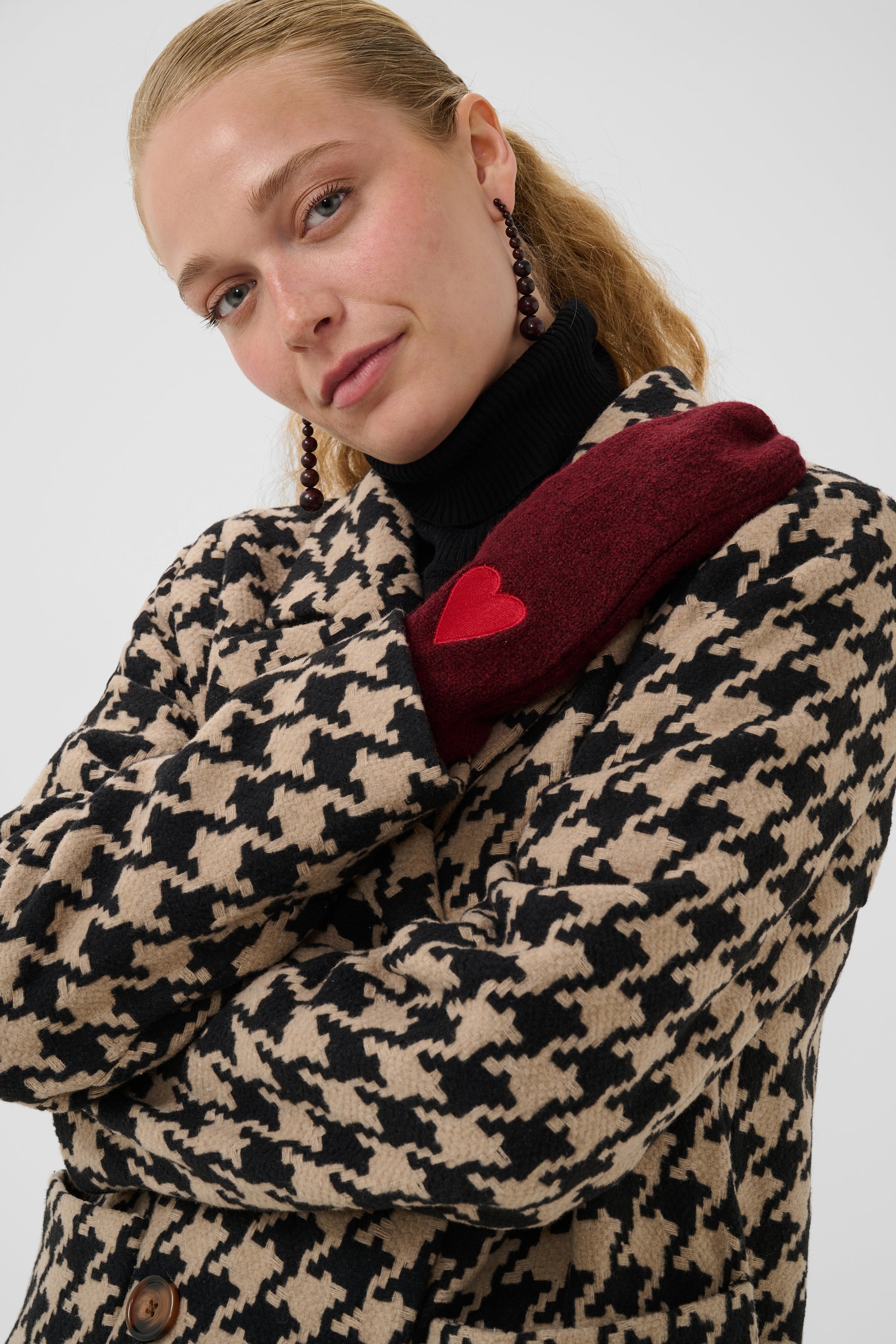 Charlot Mittens in Rio Red Melange