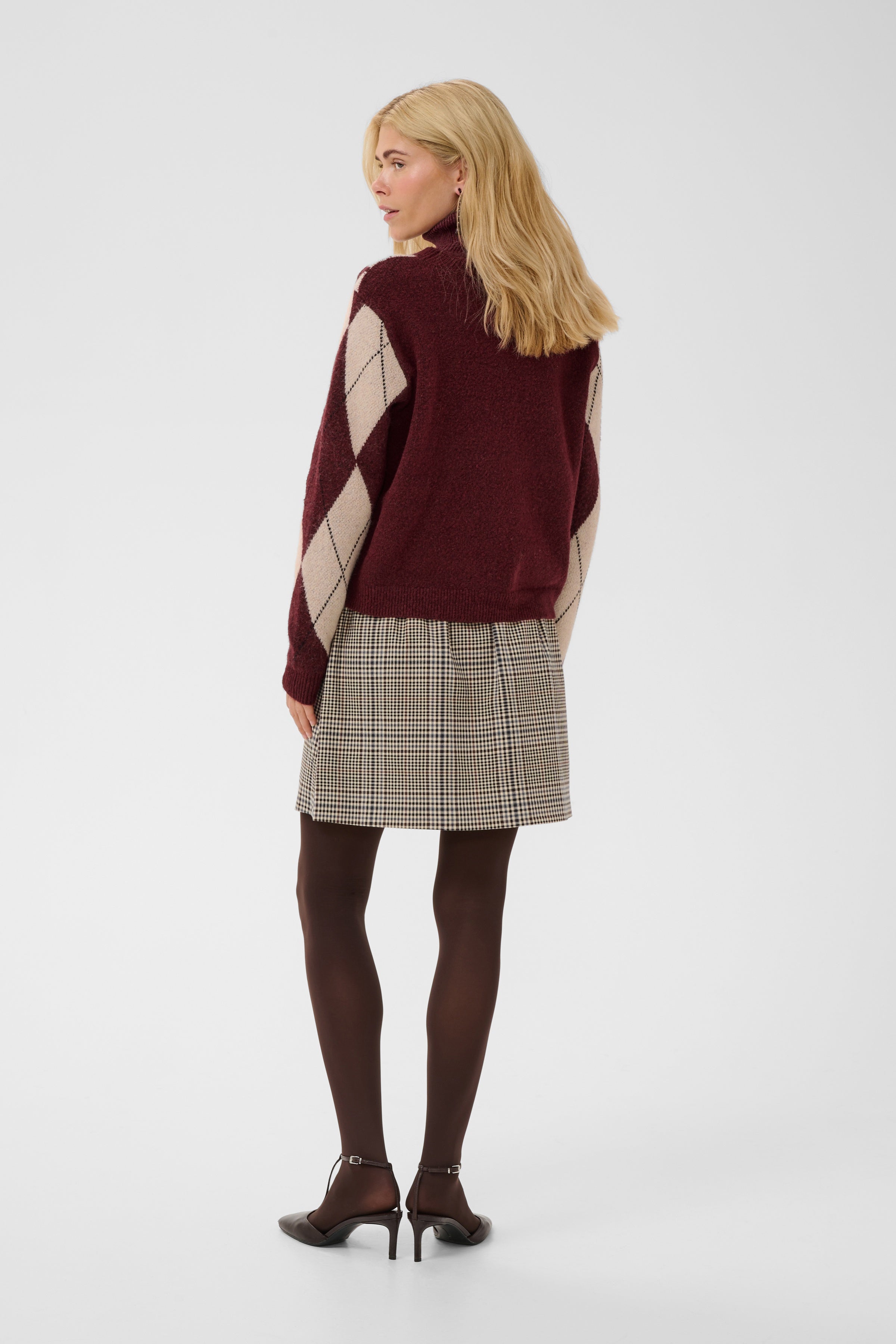 Argyle Pullover in Burgundy Argyle