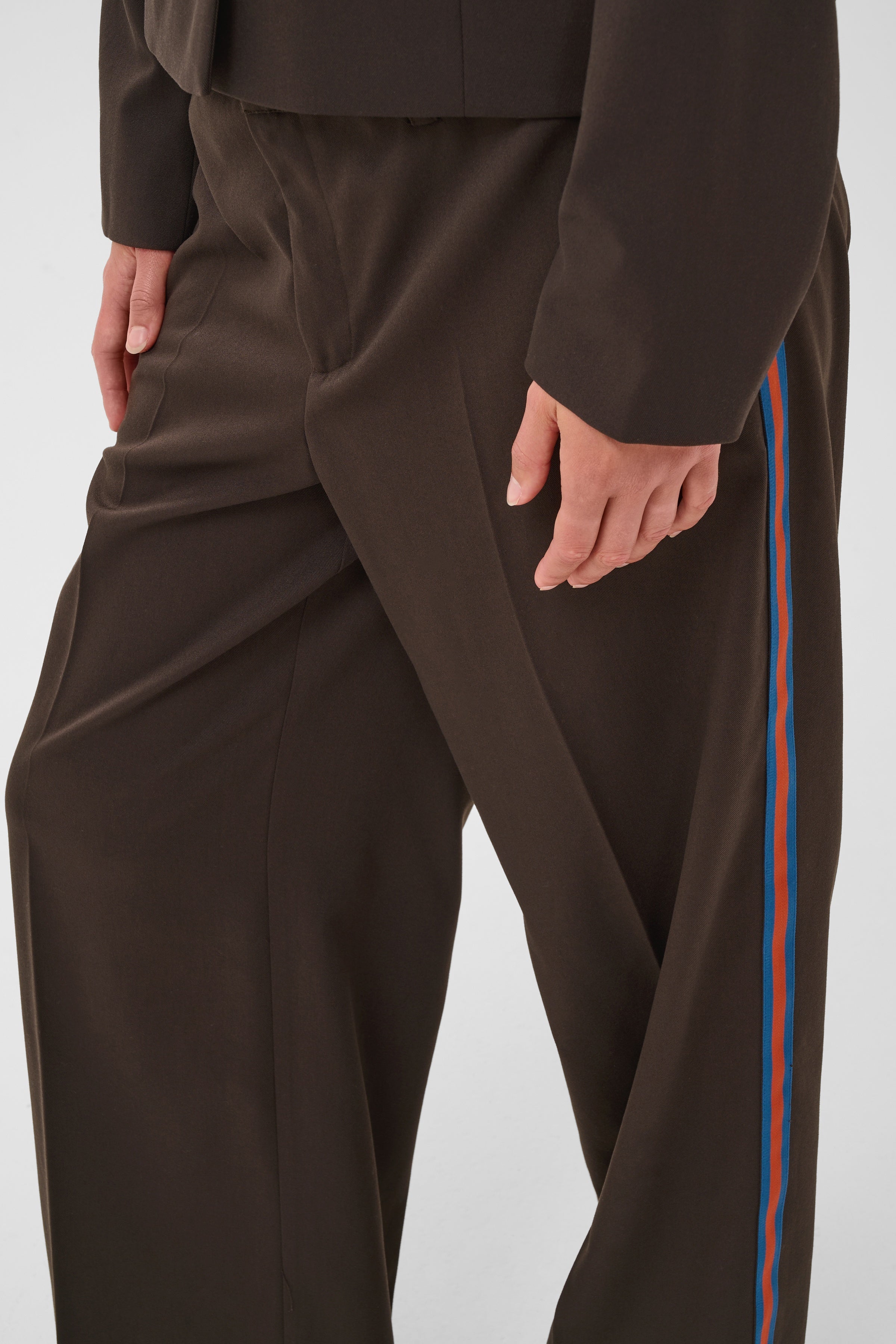 Belsie Long Pants in Coffee Bean