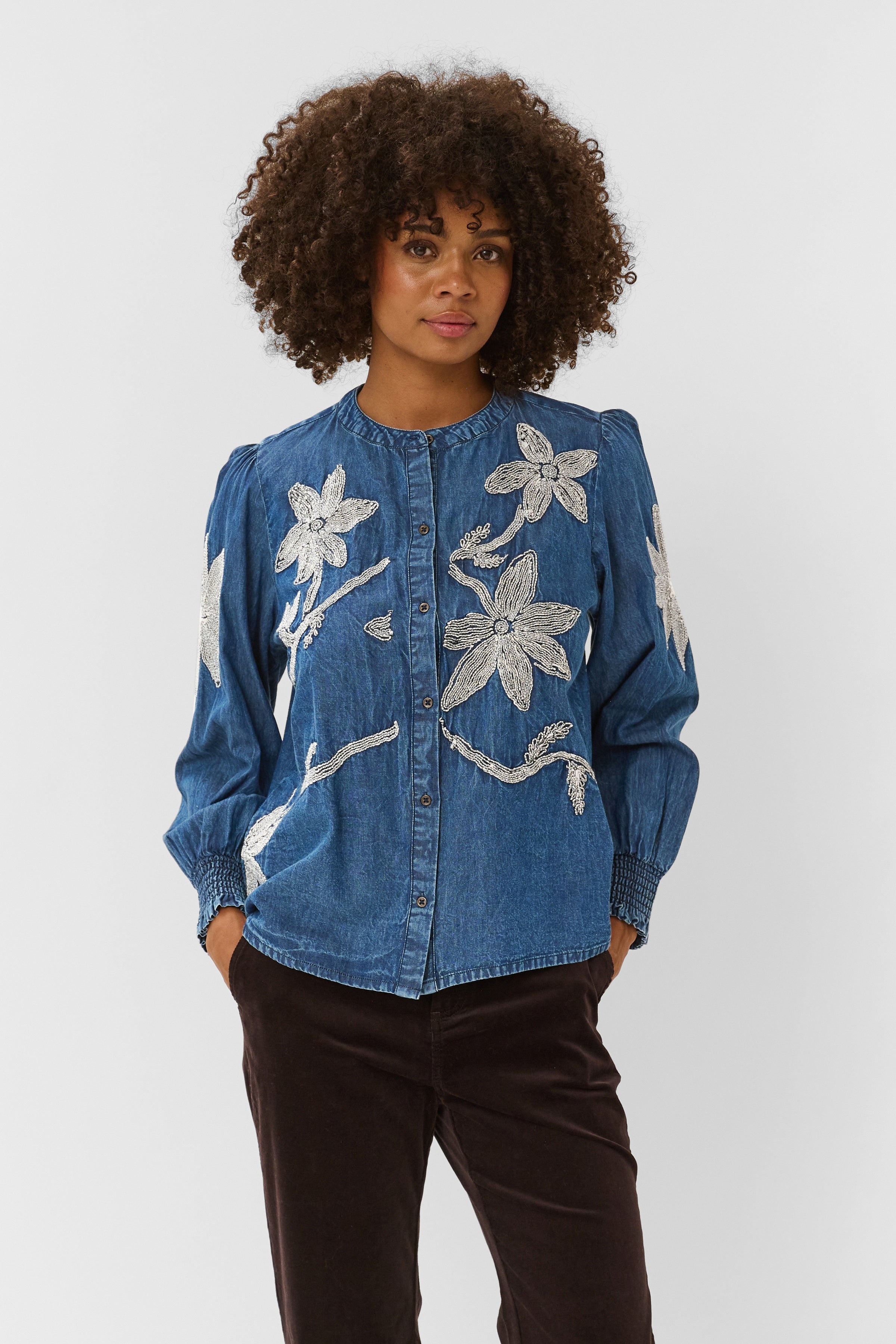 Chatarina Blouse in Medium Blue Wash