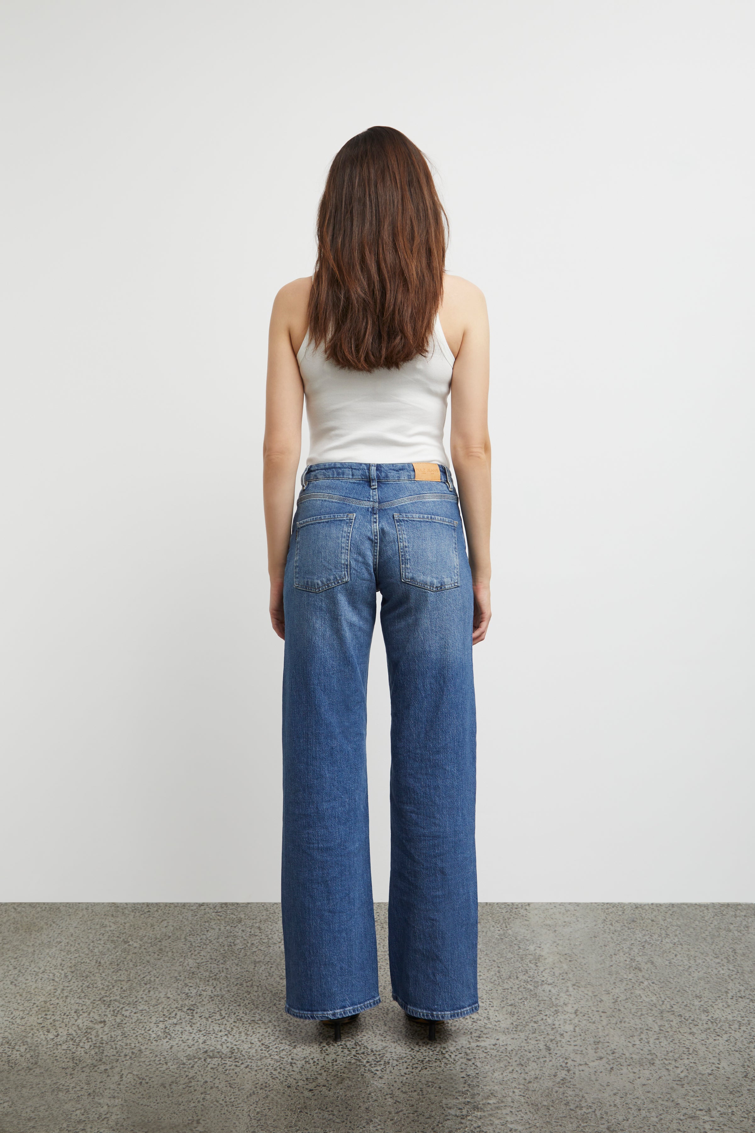 Vega Wide Leg Jean in Medium Blue