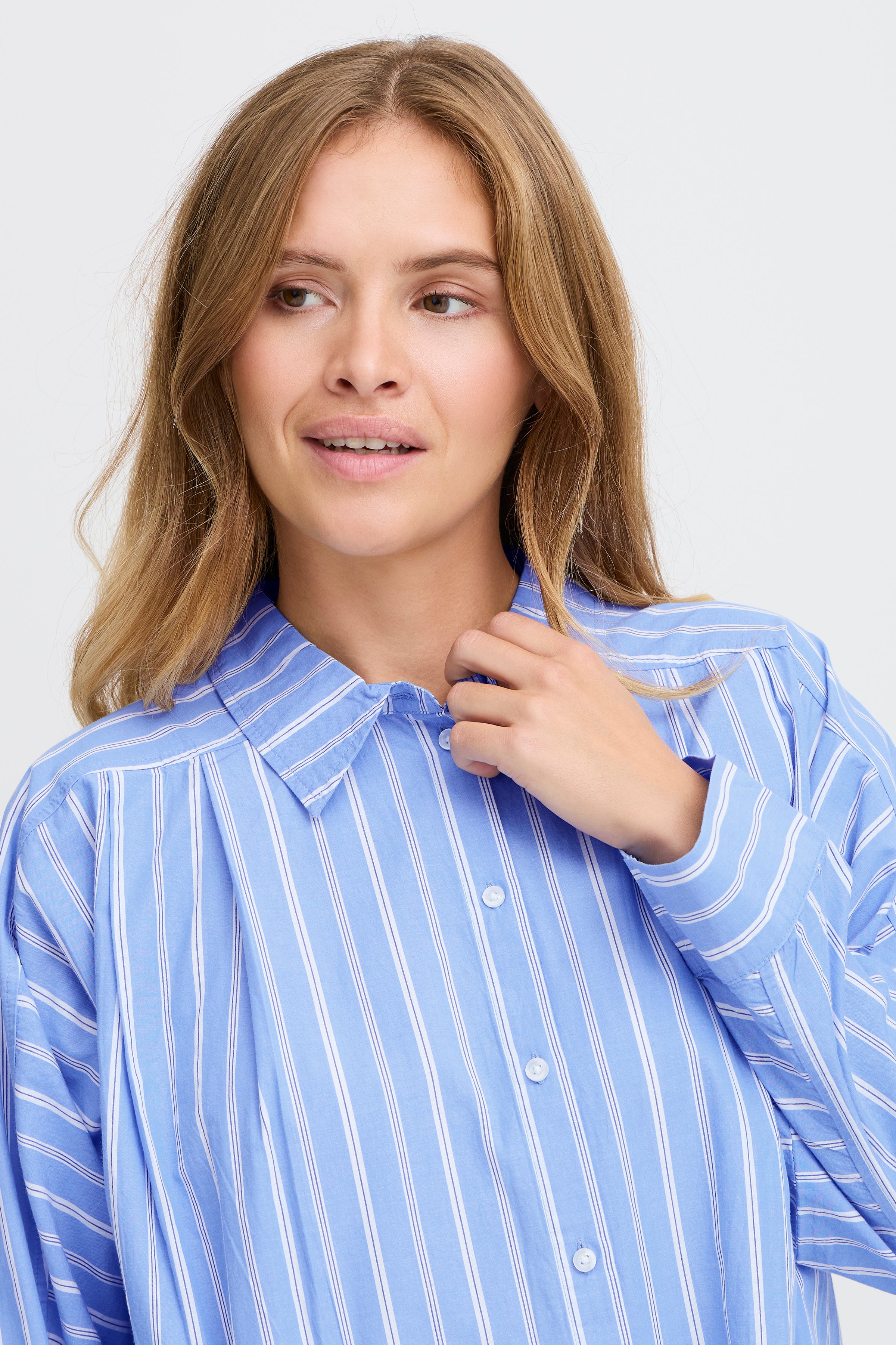 Maiken Shirt in Marina Blue Stripe