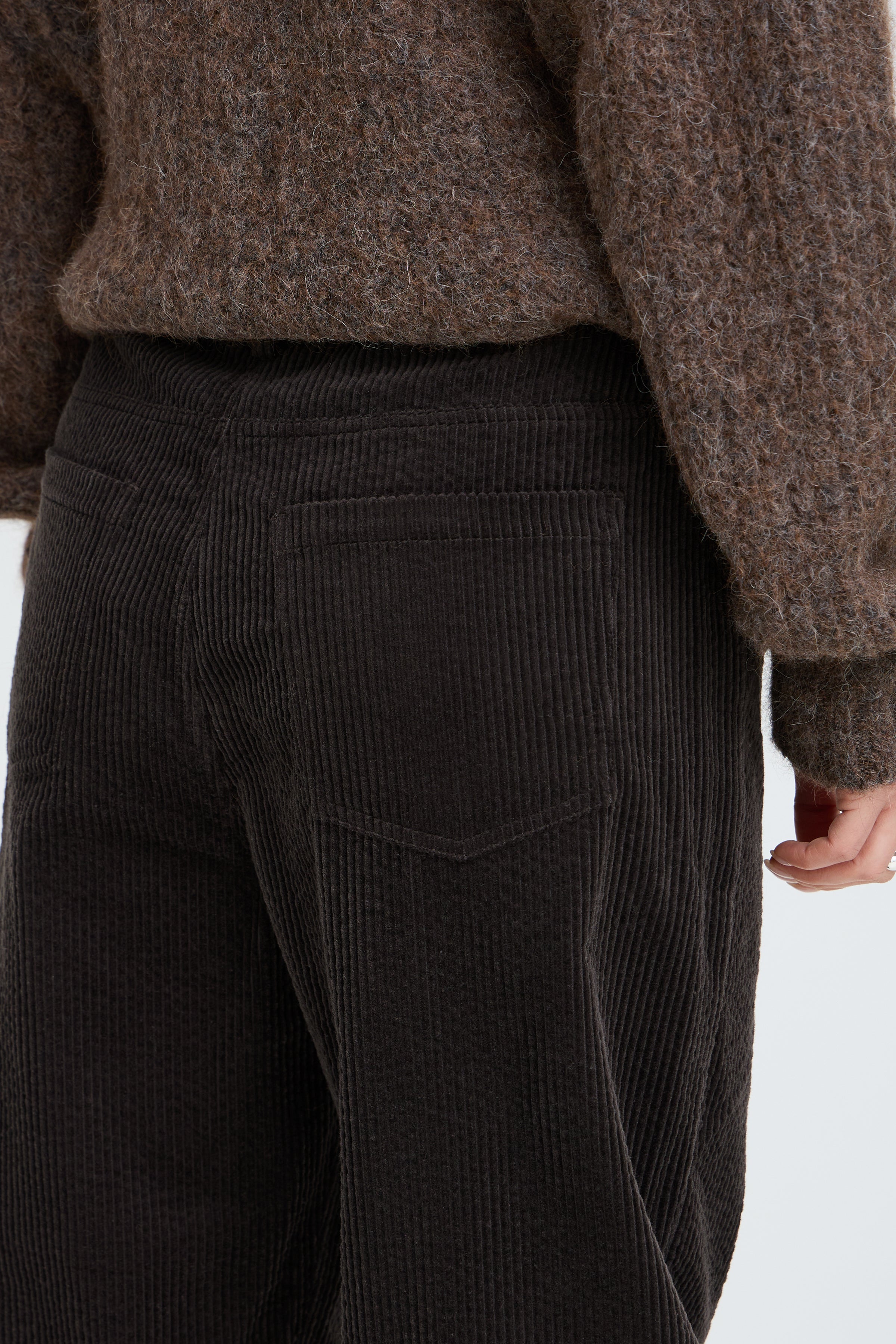 Essy Tapered Leg Trouser in Espresso