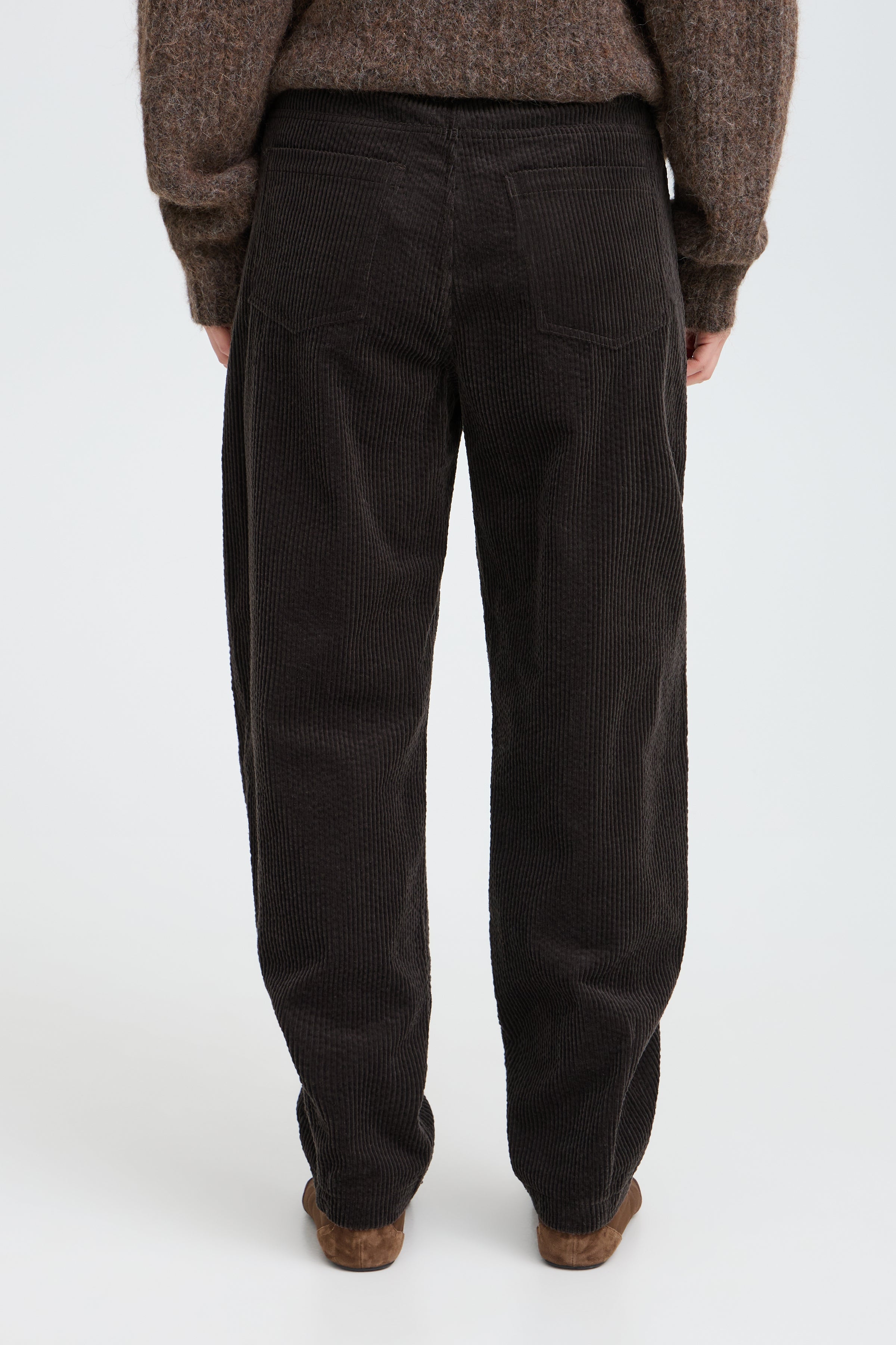 Essy Tapered Leg Trouser in Espresso