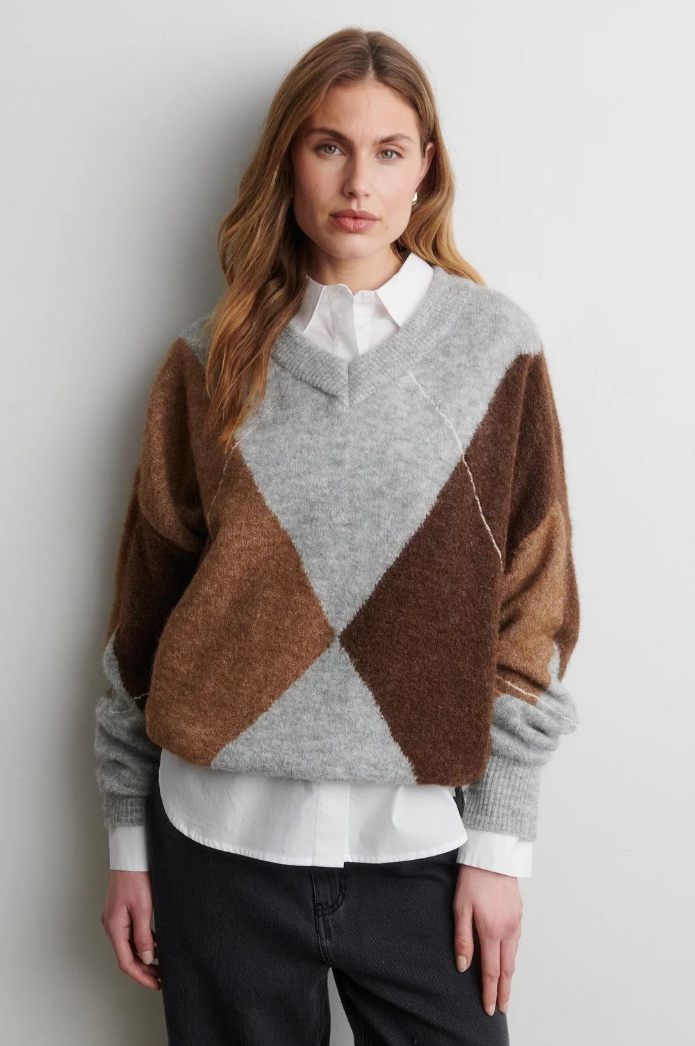 Forca Knit V-Neck in Light Grey Melange